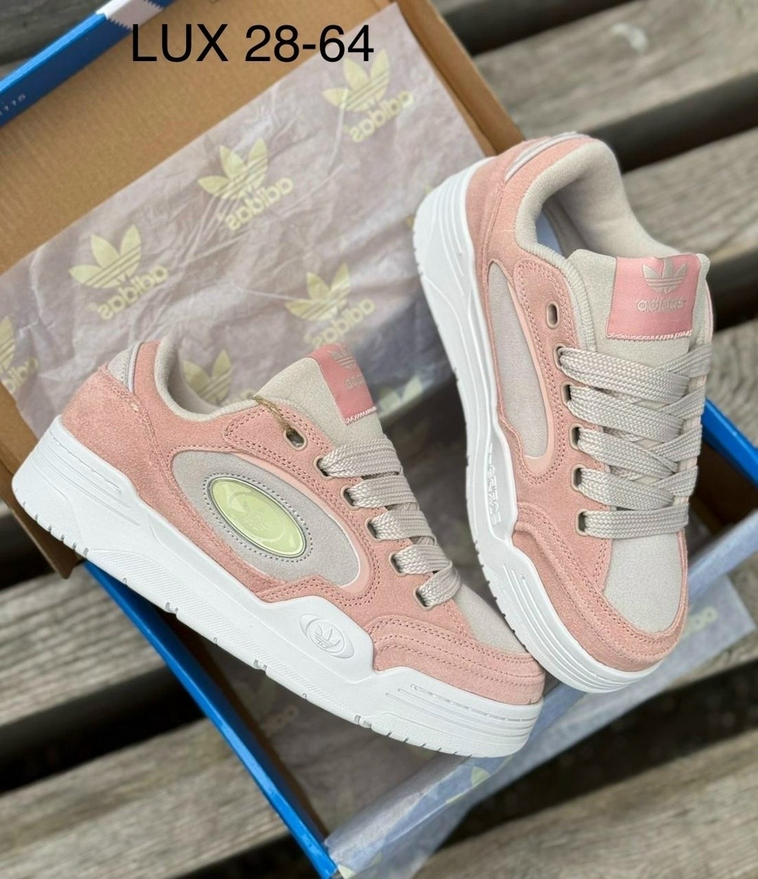 ,кроссовки женскиe,кроссовки женские adidas,спортивная ,кроссовка