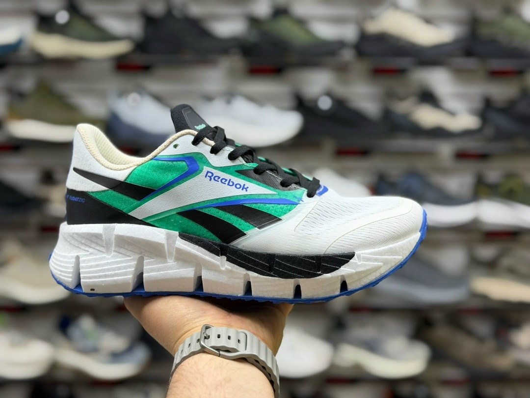 кроссовки reebok,мужские кроссовки reebok,кроссовки reebok zig dynamica,кроссовки reebok energen tech plus,черные кроссовки reebok