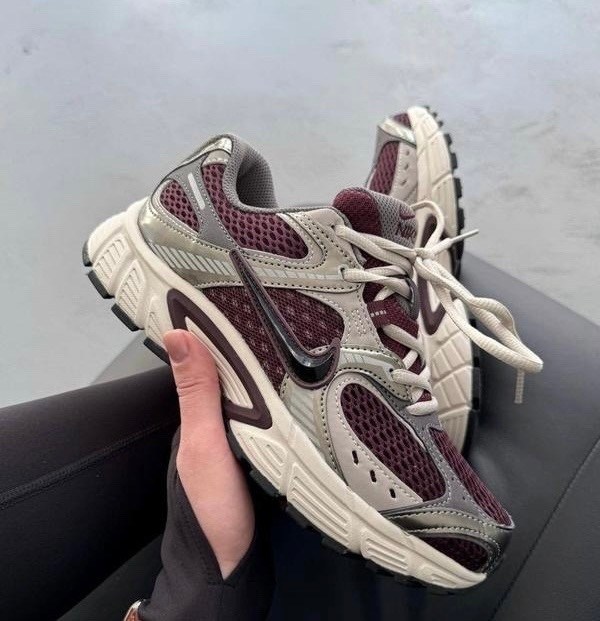 кроссовки nike,кроссовки,российские кроссовки,женские кроссовки,nike zoom vomero 5