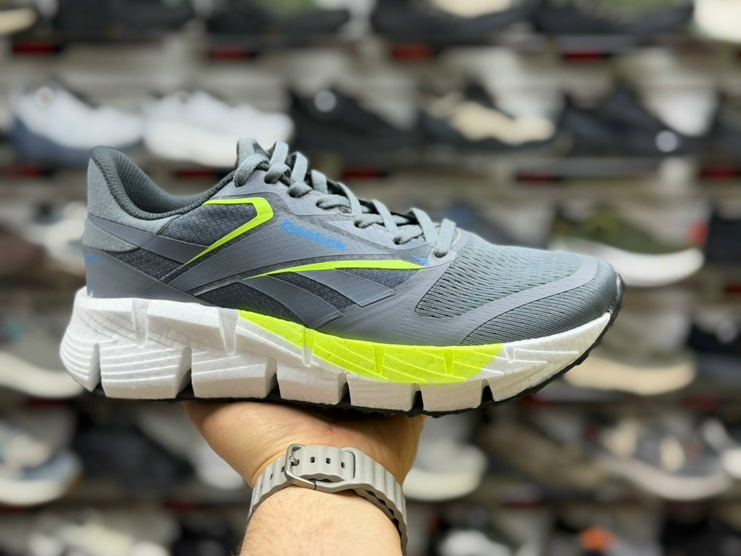 кроссовки reebok,мужские кроссовки reebok,кроссовки reebok zig dynamica,кроссовки reebok energen tech plus,черные кроссовки reebok