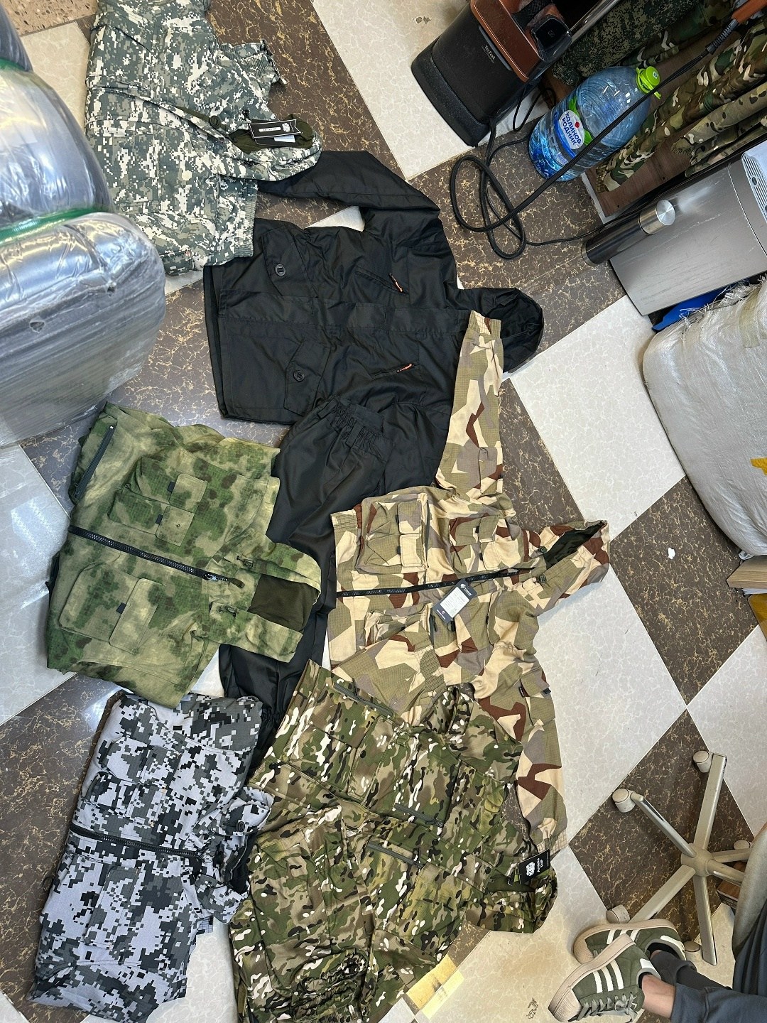камуфляжный костюм,костюм демисезонный,военная экипировка,костюм горка,костюм зимний