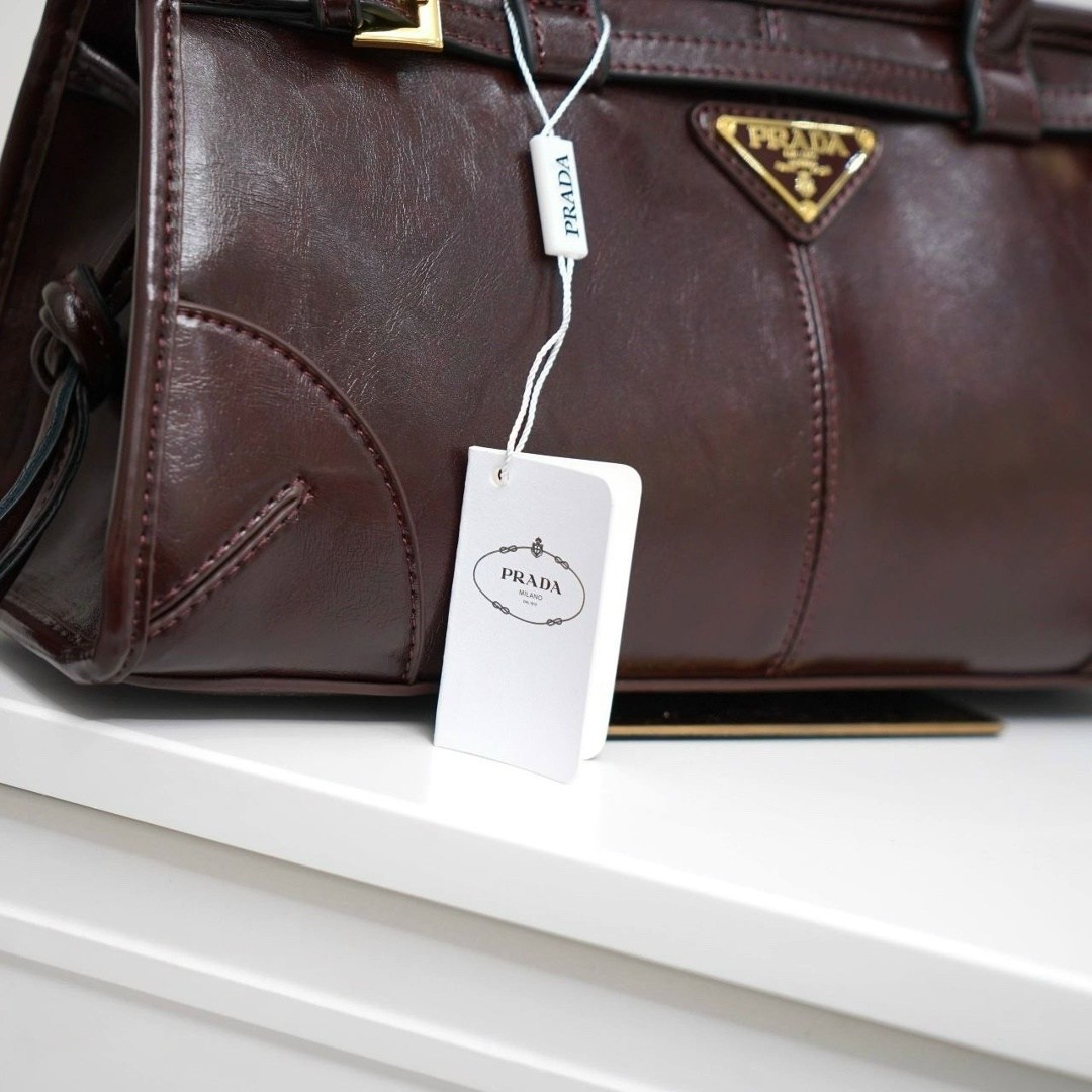 сумка prada натуральная кожа 32-16,сумка женская prada,сумка,сумка prada натуральная кожа 38х24,сумка prada