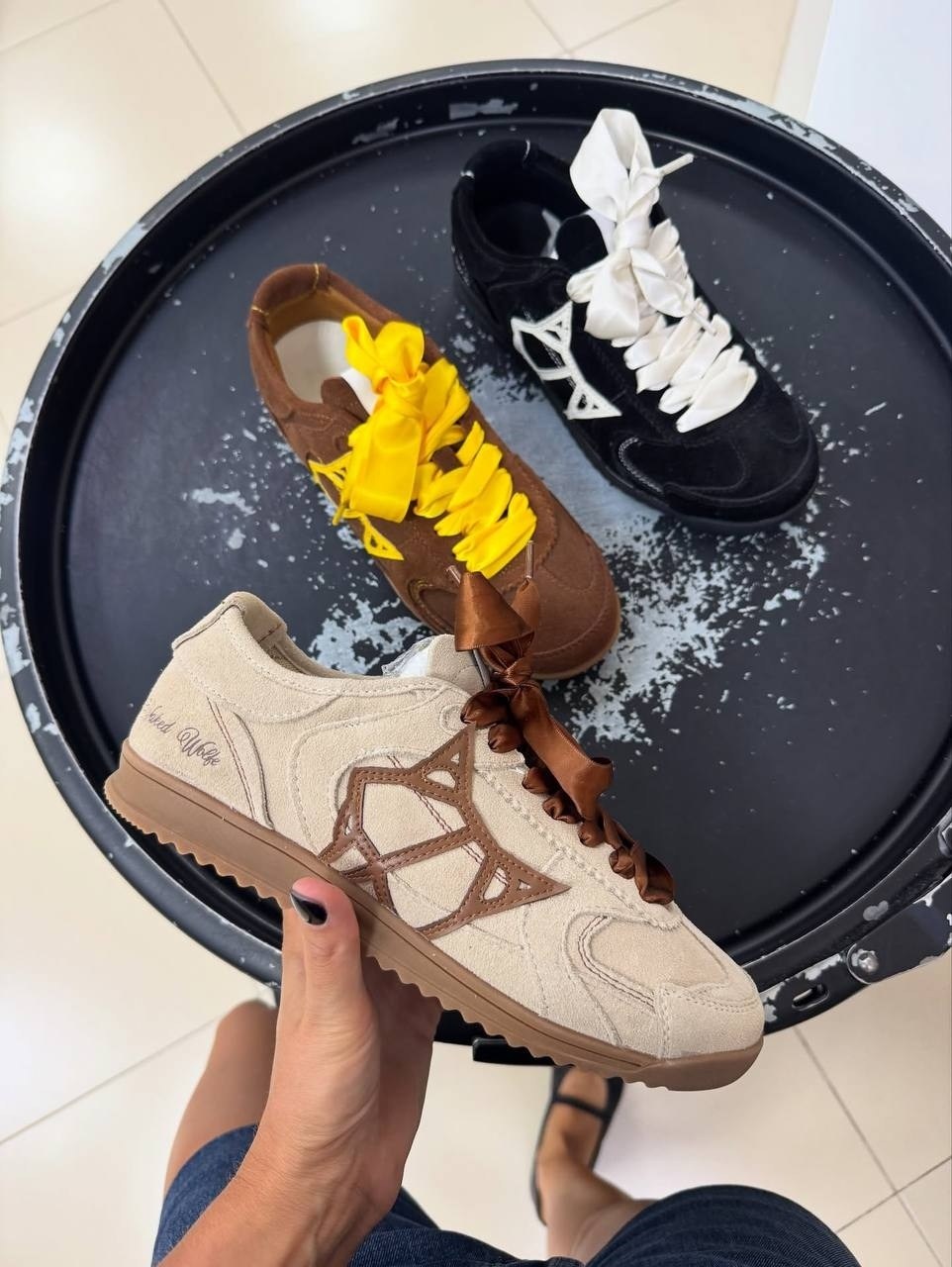 ,кроссовки женскиe,повседневные кроссовки,замшевые кроссовки,спортивная