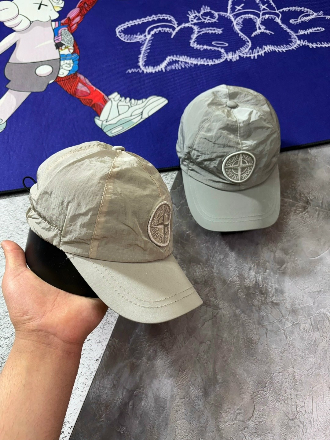 stone island кепка с нашивкой в виде компаса серый,кепка stone island,бейсболка stone island,кепка со значком компаса stone island серый,бейсболка кепка с рефлективом stone island