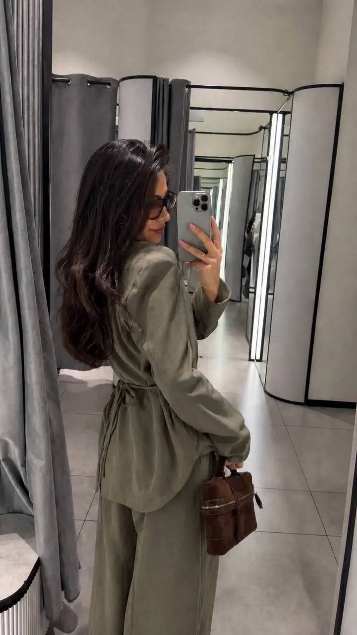 брючный костюм,брючный костюм элегантный,женские брючные костюмы,костюм женский классический: пиджак со шнуровкой и брюки палаццо,костюм брюки палаццо и пиджак