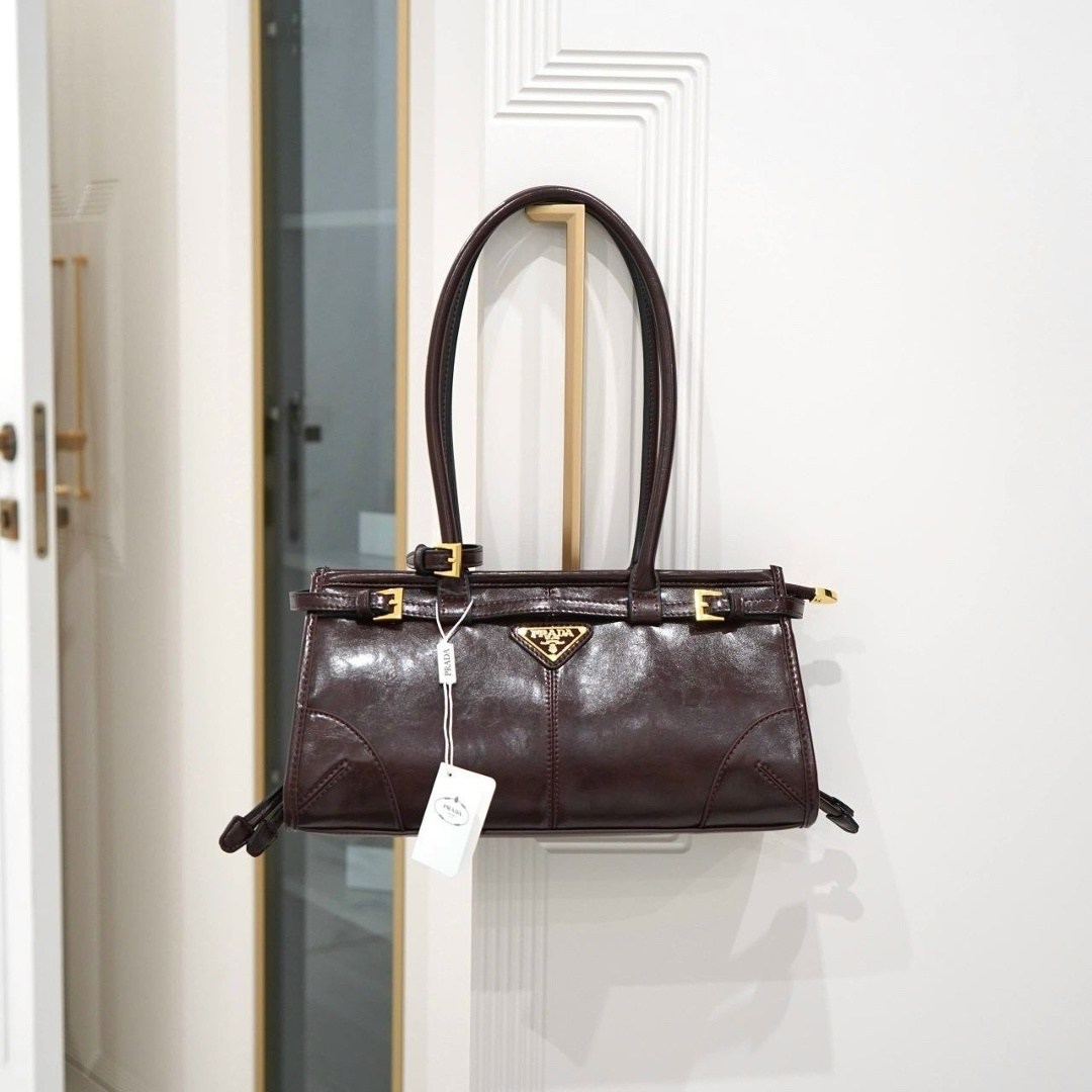 сумка prada натуральная кожа 32-16,сумка женская prada,сумка,сумка prada натуральная кожа 38х24,сумка prada