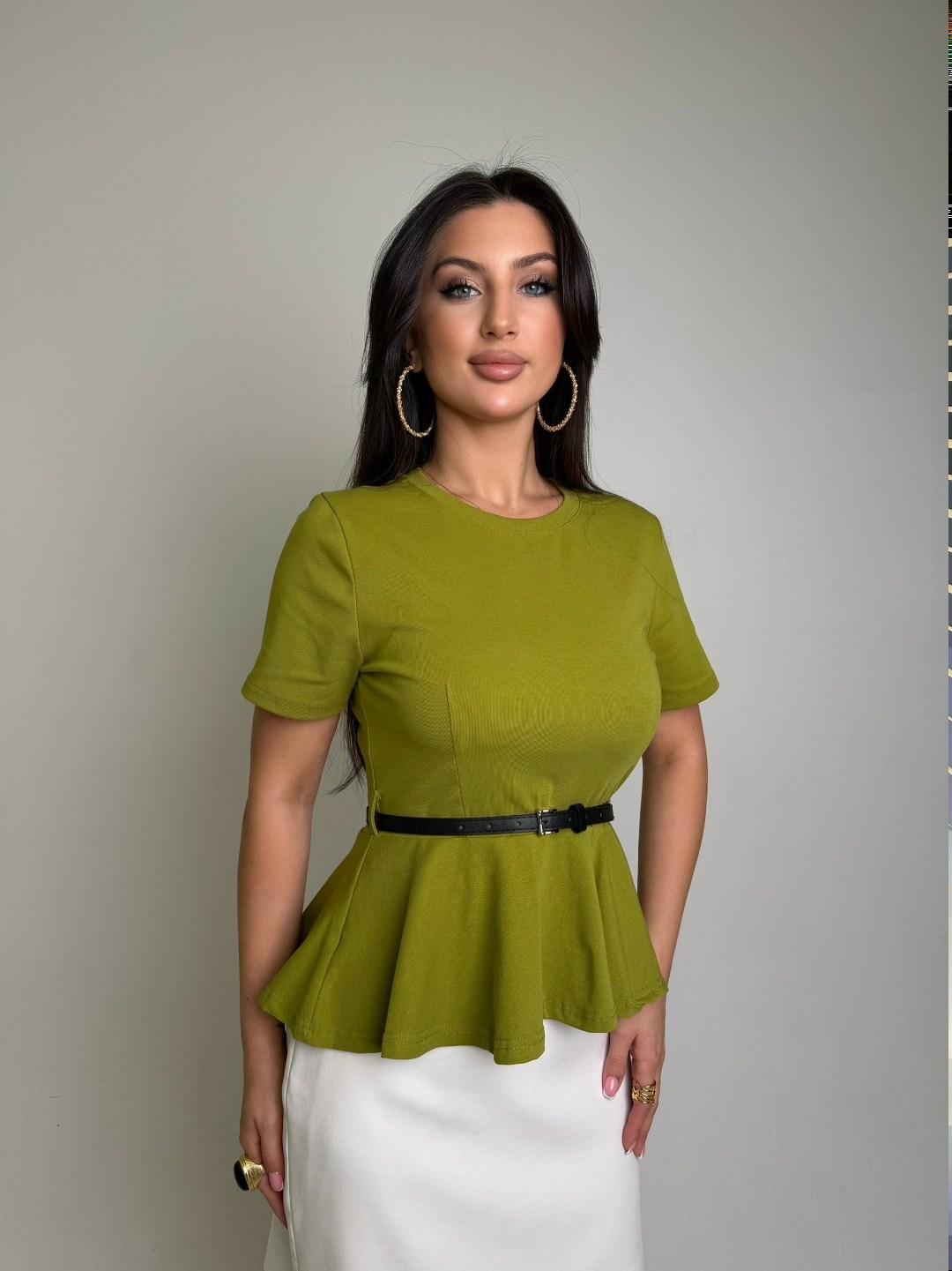 платье с поясом,трикотажное платье,стильное платье,костюм с баской,костюм с юбкой