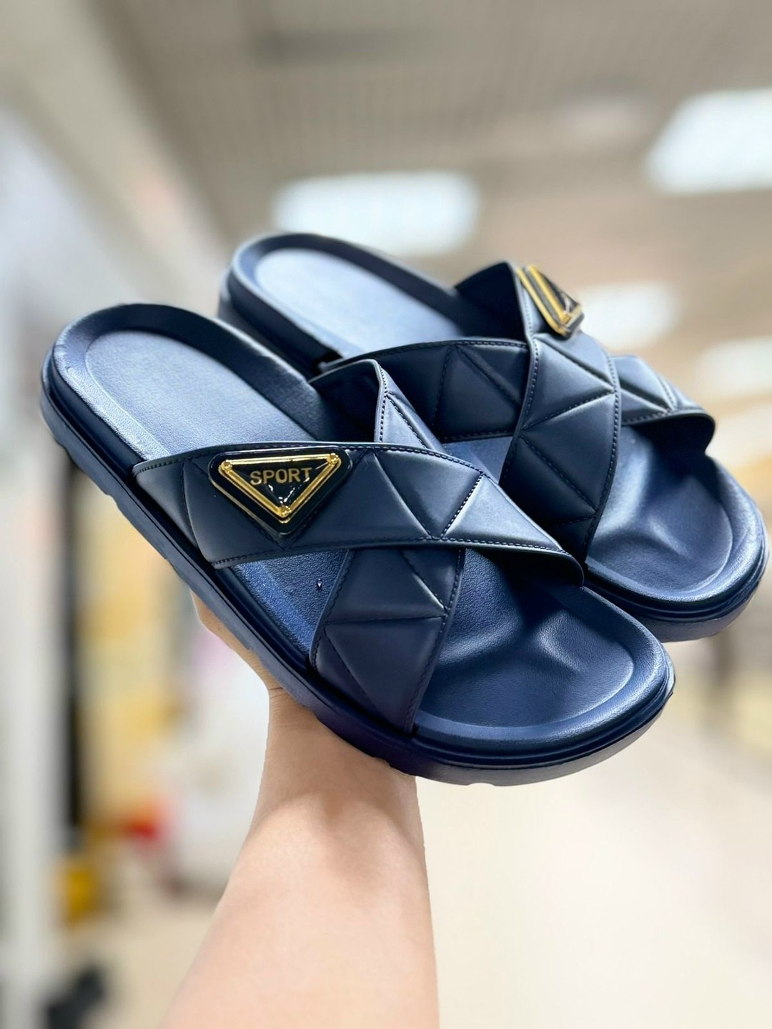 шлепанцы женские,шлепанцы prada,шлепки прада черные,шлепки prada,кожаные шлепанцы