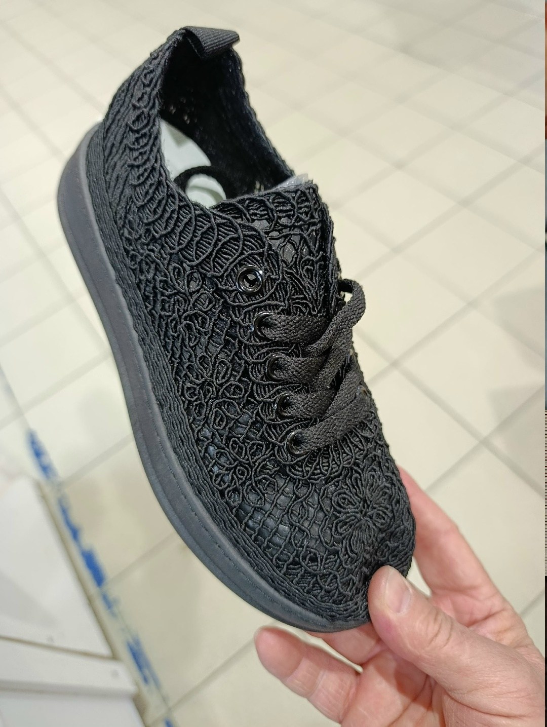 ,кружевные кеды конверс,валберис кружевные кеды,кружевные кеды,кеды с кружевом