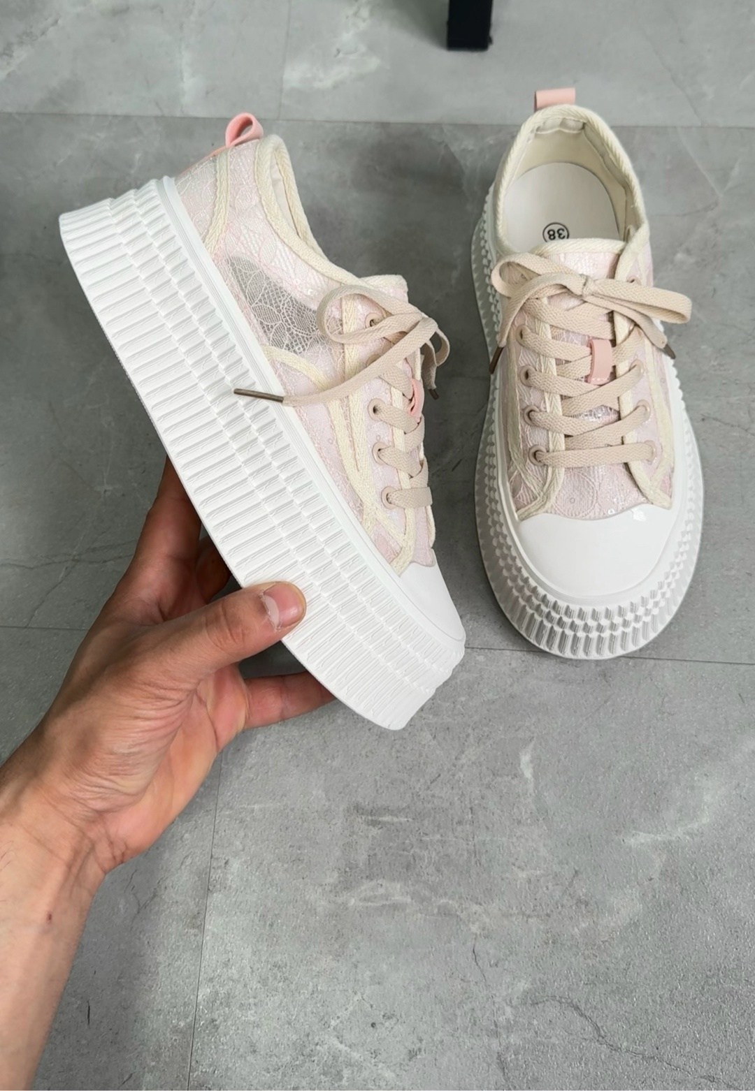 ,женские кроссовки,кеды женски,кеды на высокой подошве женские,кеды с розовой подошвой