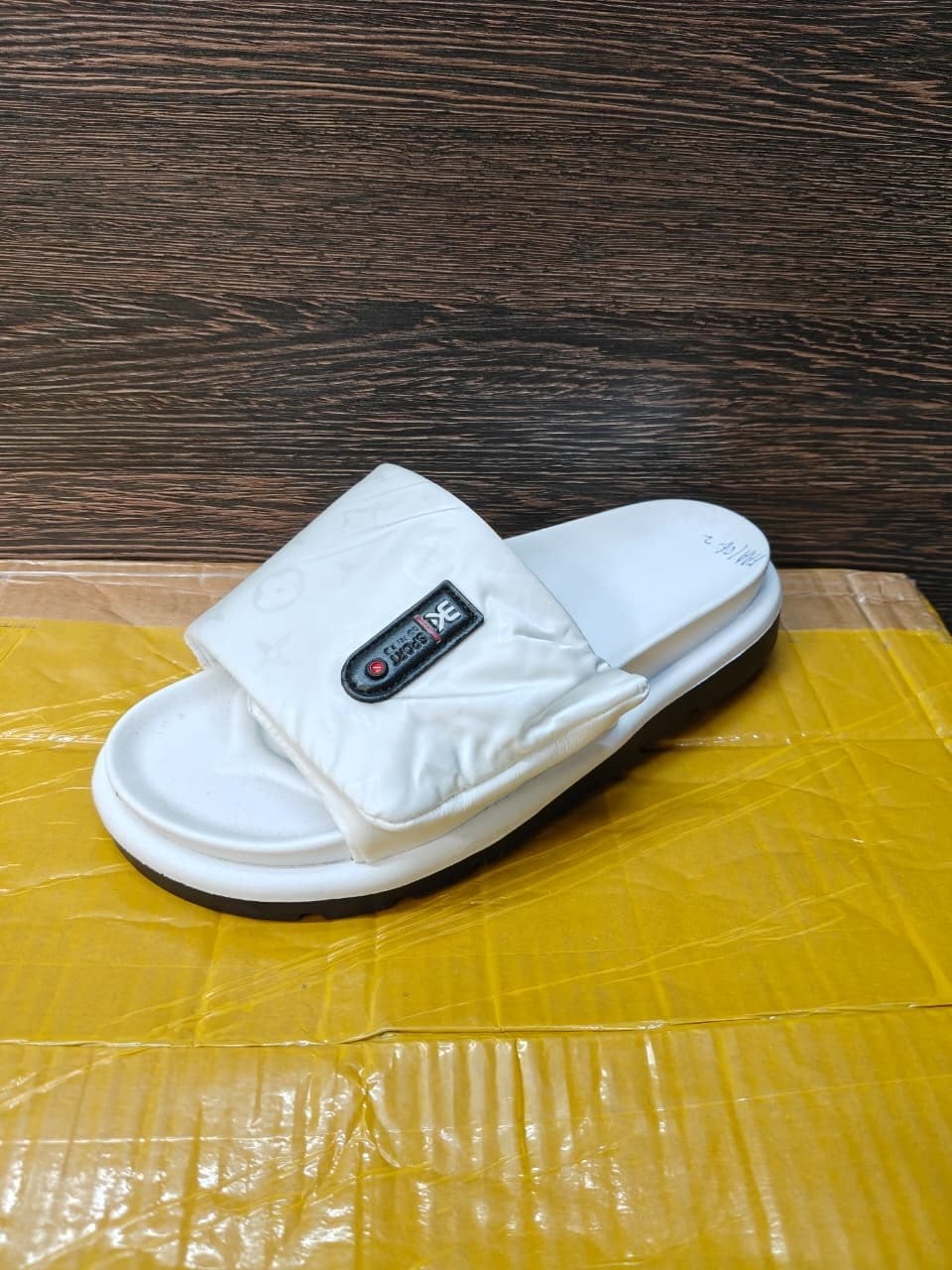 шлепанцы женские луи виттон,,шлепанцы луи виттон,шлепки луи витон,шлепанцы louis vuitton