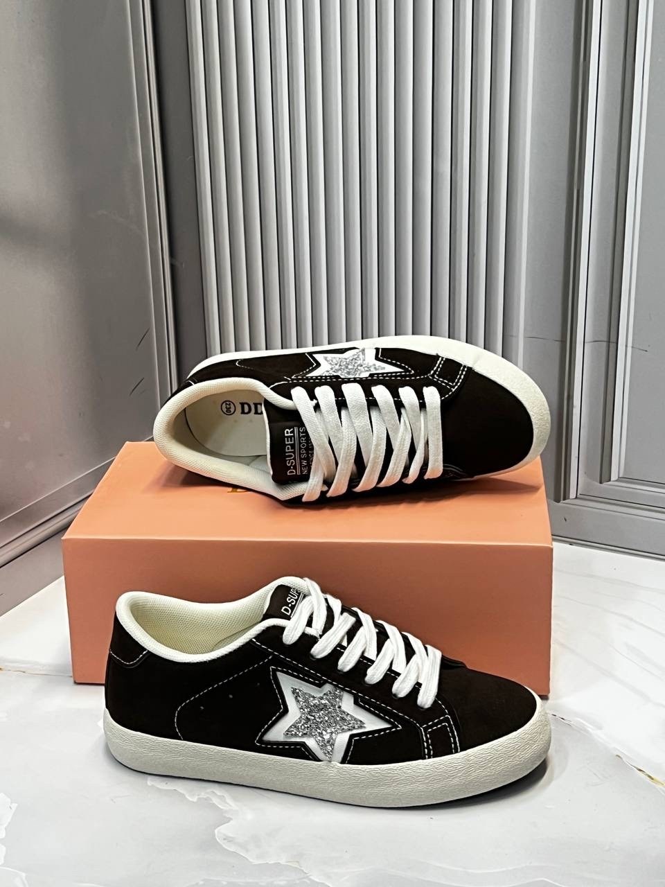 ,кеды замшевые,golden goose кеды,кроссовки со звездами, женская