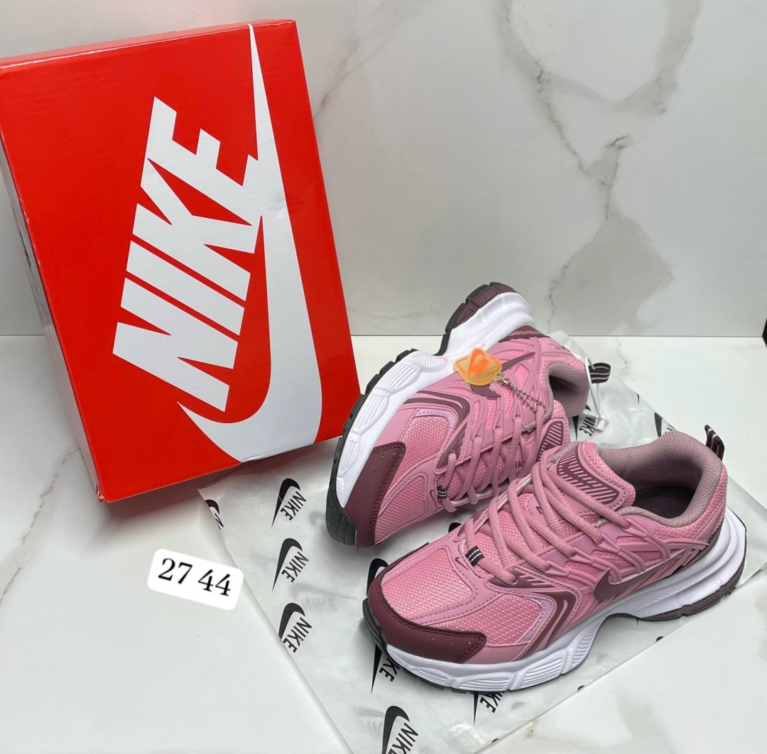 кроссовки,женские кроссовки,nike женские кроссовки,кроссовки nike,спортивная