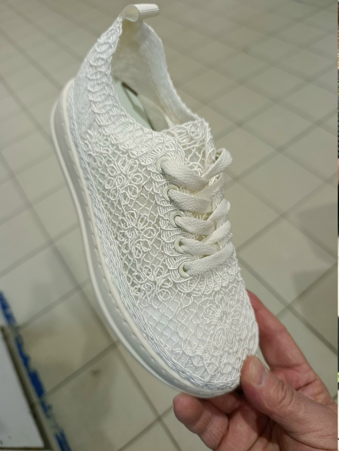 ,кружевные кеды конверс,валберис кружевные кеды,кружевные кеды,кеды с кружевом