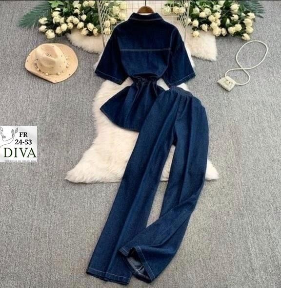 женский джинсовый костюм,джинсовые костюмы,джинсовые брюки,комбинезон женский джинсовый,джинсовый брючный костюм