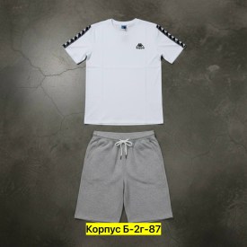 Костюм