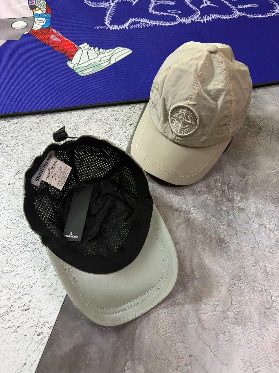 stone island кепка с нашивкой в виде компаса серый,кепка stone island,бейсболка stone island,кепка со значком компаса stone island серый,бейсболка кепка с рефлективом stone island