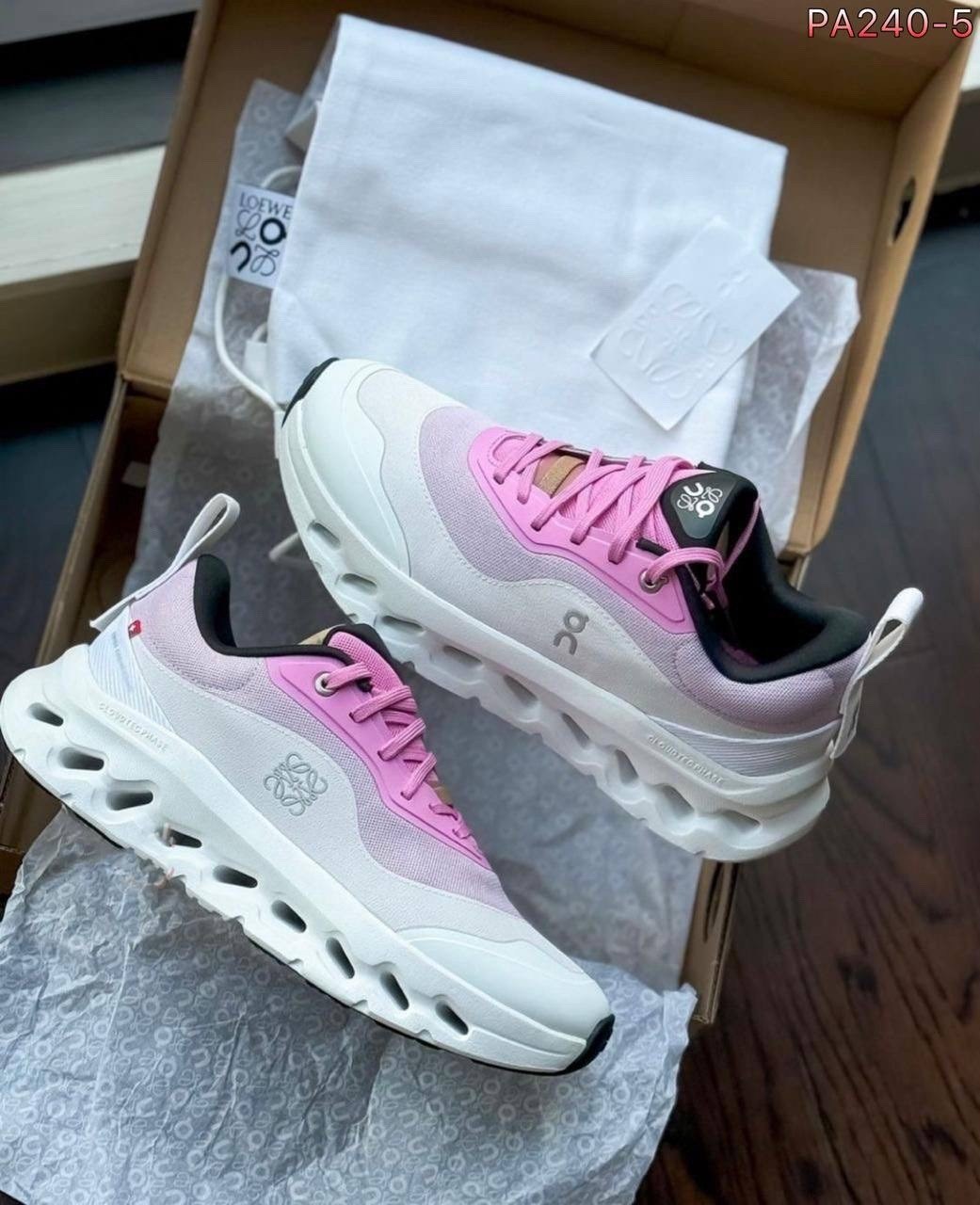 кроссовки on loewe x wmns cloudtilt 2 розовый,кроссовки x loewe cloudtilt 2 pink white on running,кроссовки,женские кроссовки,кроссовки loewe