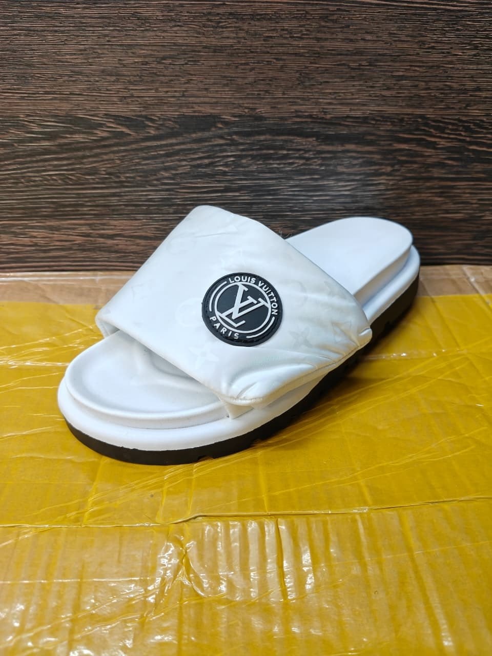 шлепанцы женские луи виттон,,шлепанцы луи виттон,шлепки луи витон,шлепанцы louis vuitton