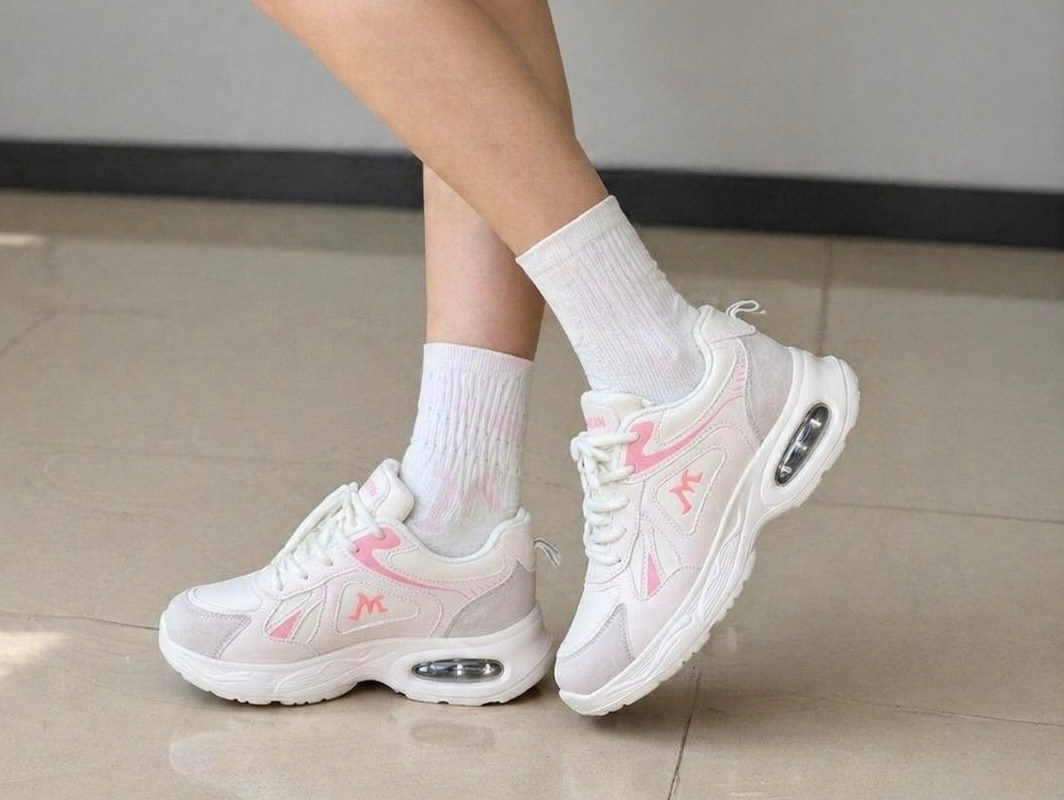 женские кроссовки,кроссовки для женщин,кроссовки,кроссовки женские модные,женская спортивная