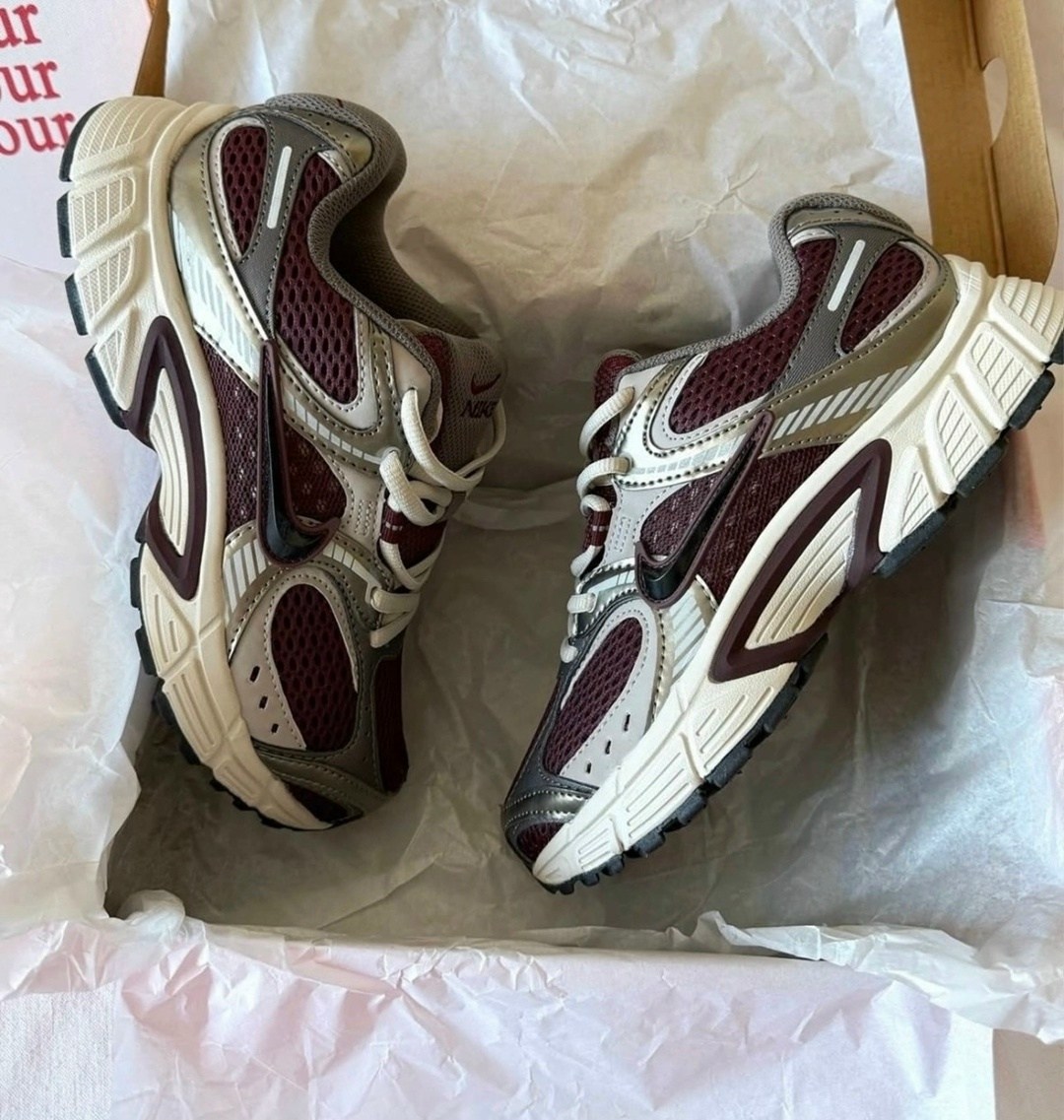 кроссовки nike,кроссовки,российские кроссовки,женские кроссовки,nike zoom vomero 5