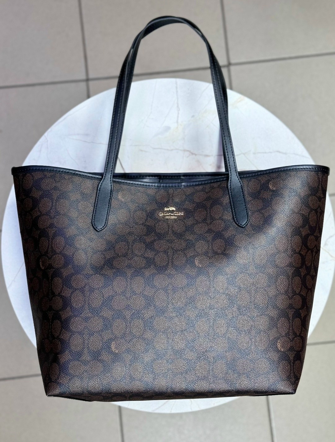 coach женская сумка,coach city zip tote white,сумка coach,сумка тоут coach,coach signature city zip tote in white