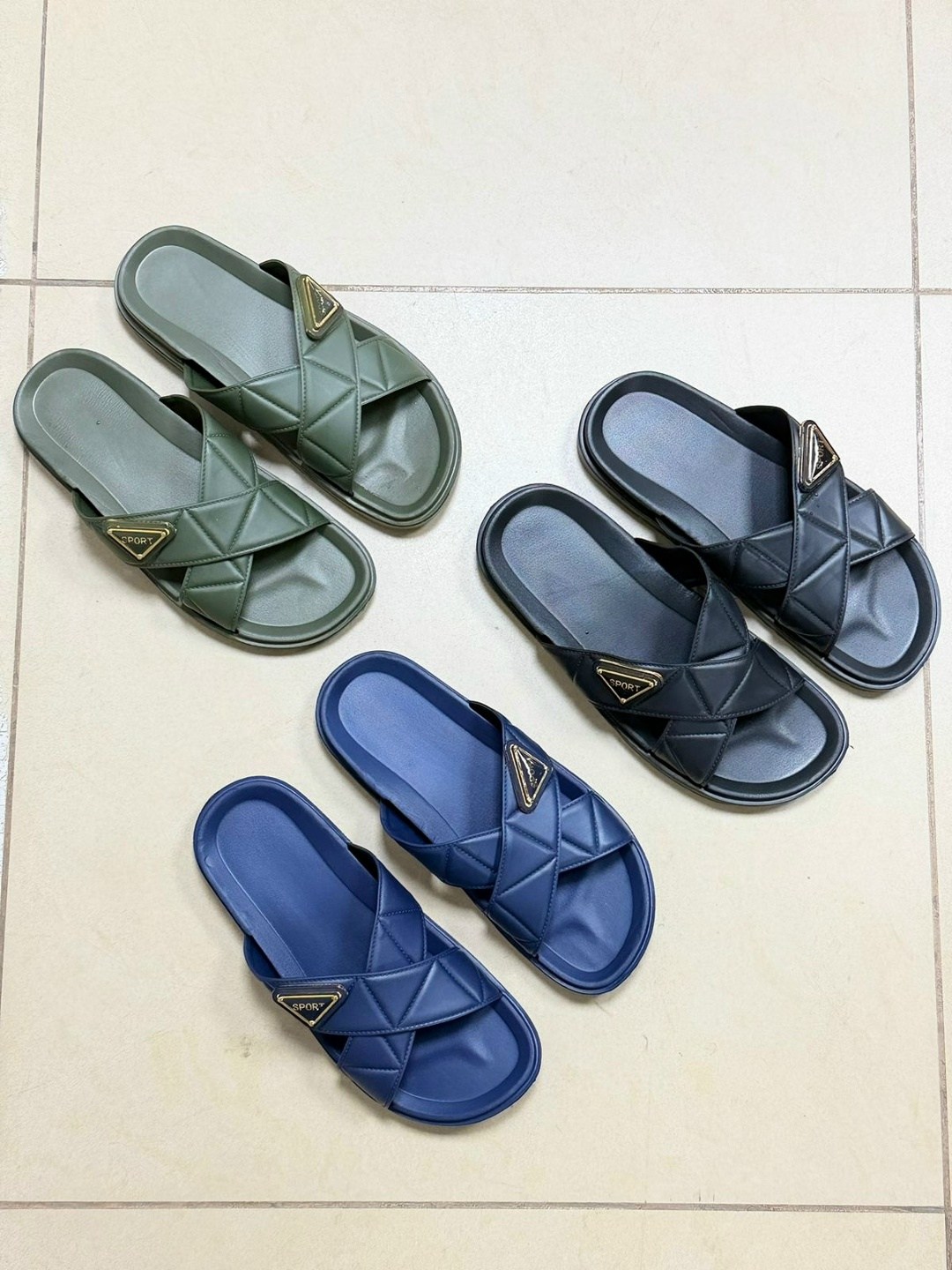 шлепанцы женские,шлепанцы prada,шлепки прада черные,шлепки prada,кожаные шлепанцы