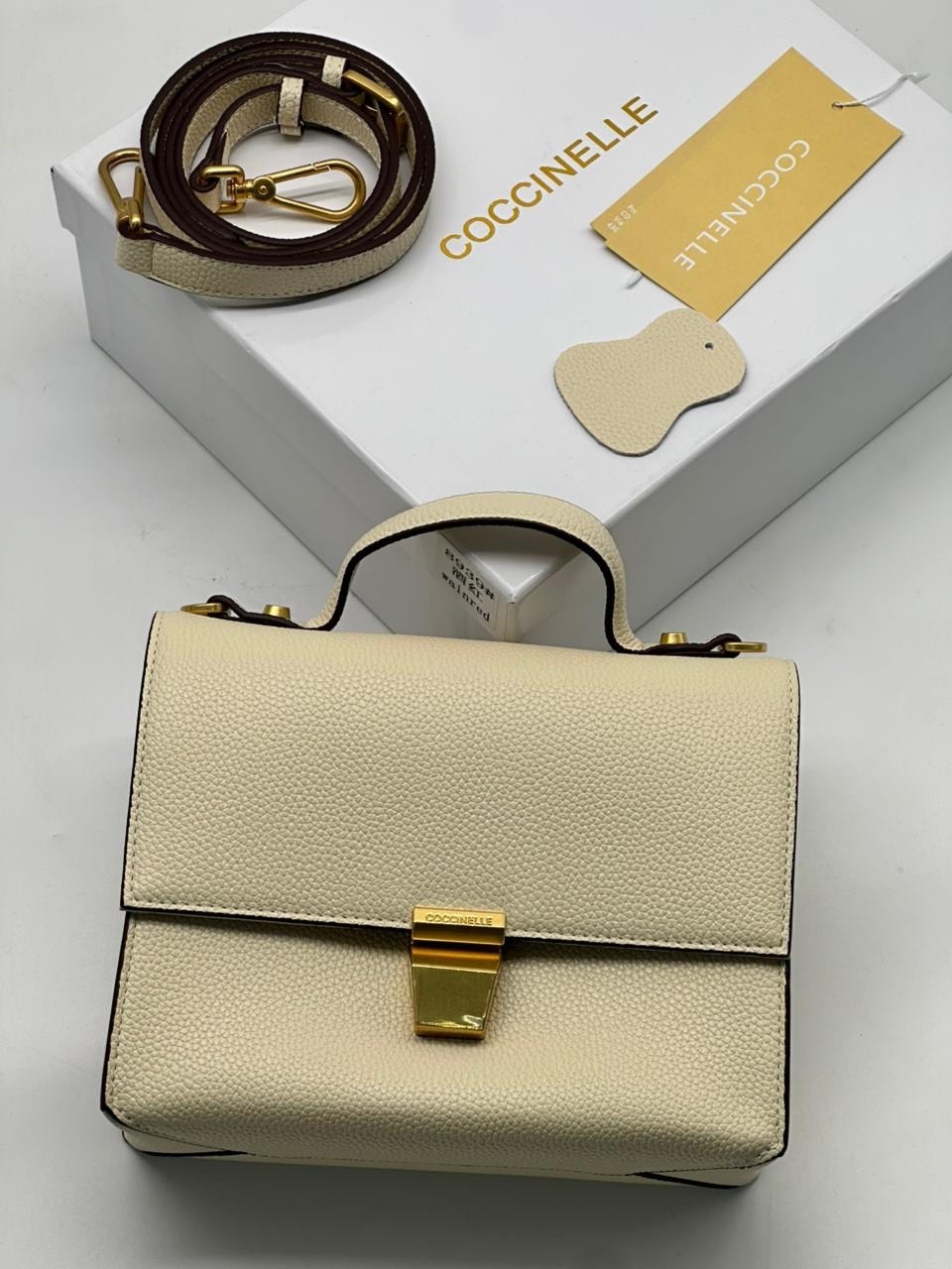 сумка бордовая,сумка coccinelle,сумка coccinelle b14 medium,женская сумка бордовая,сумка