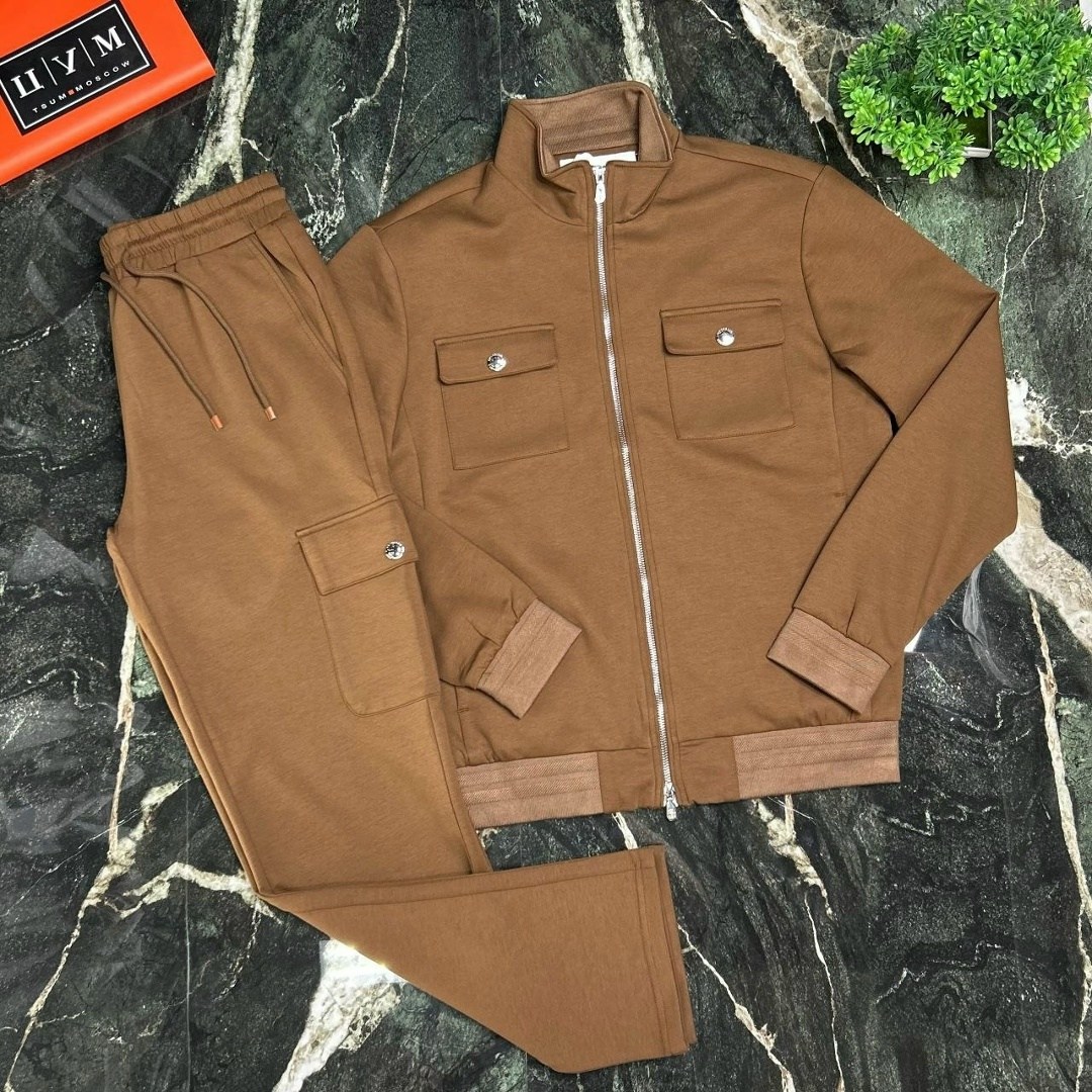 спортивный костюм мужской оригинал коричневого цвета,спортивный костюм мужской модный из микровельвета коричневого цвета,костюм,мужская мода,мужской костюм