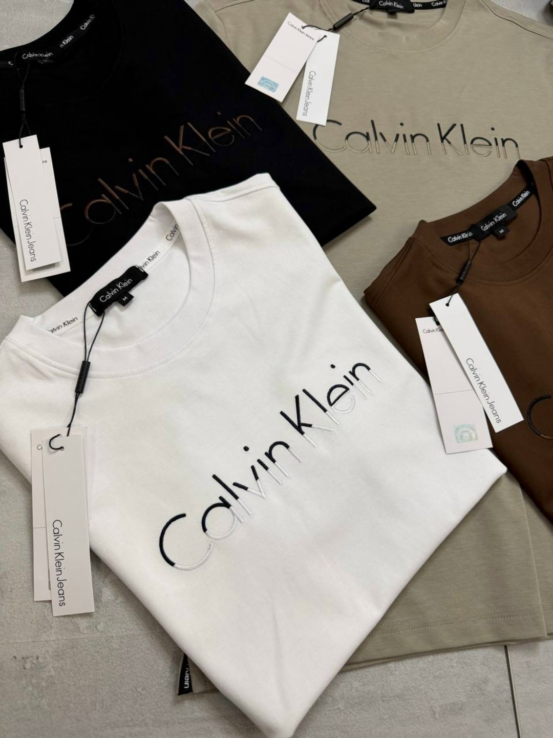 футболки мужские белые,футболки мужские,мужская футболка calvin klein,футболки для мужчин,футболка