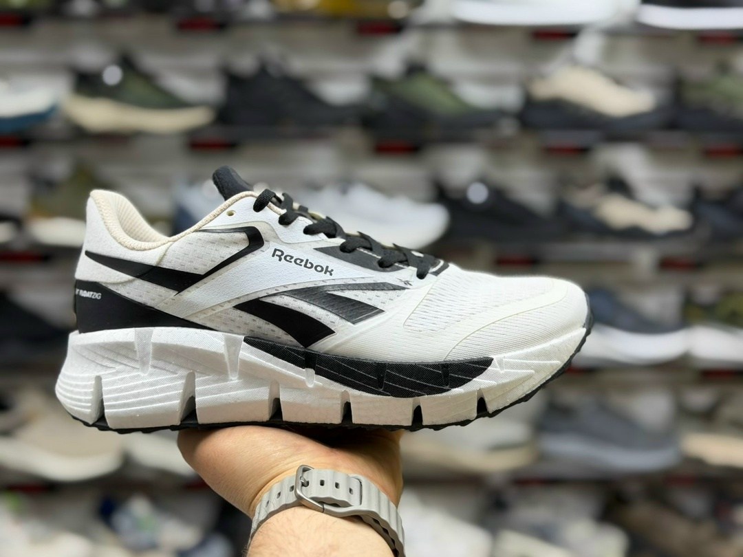 кроссовки reebok,мужские кроссовки reebok,кроссовки reebok zig dynamica,кроссовки reebok energen tech plus,черные кроссовки reebok