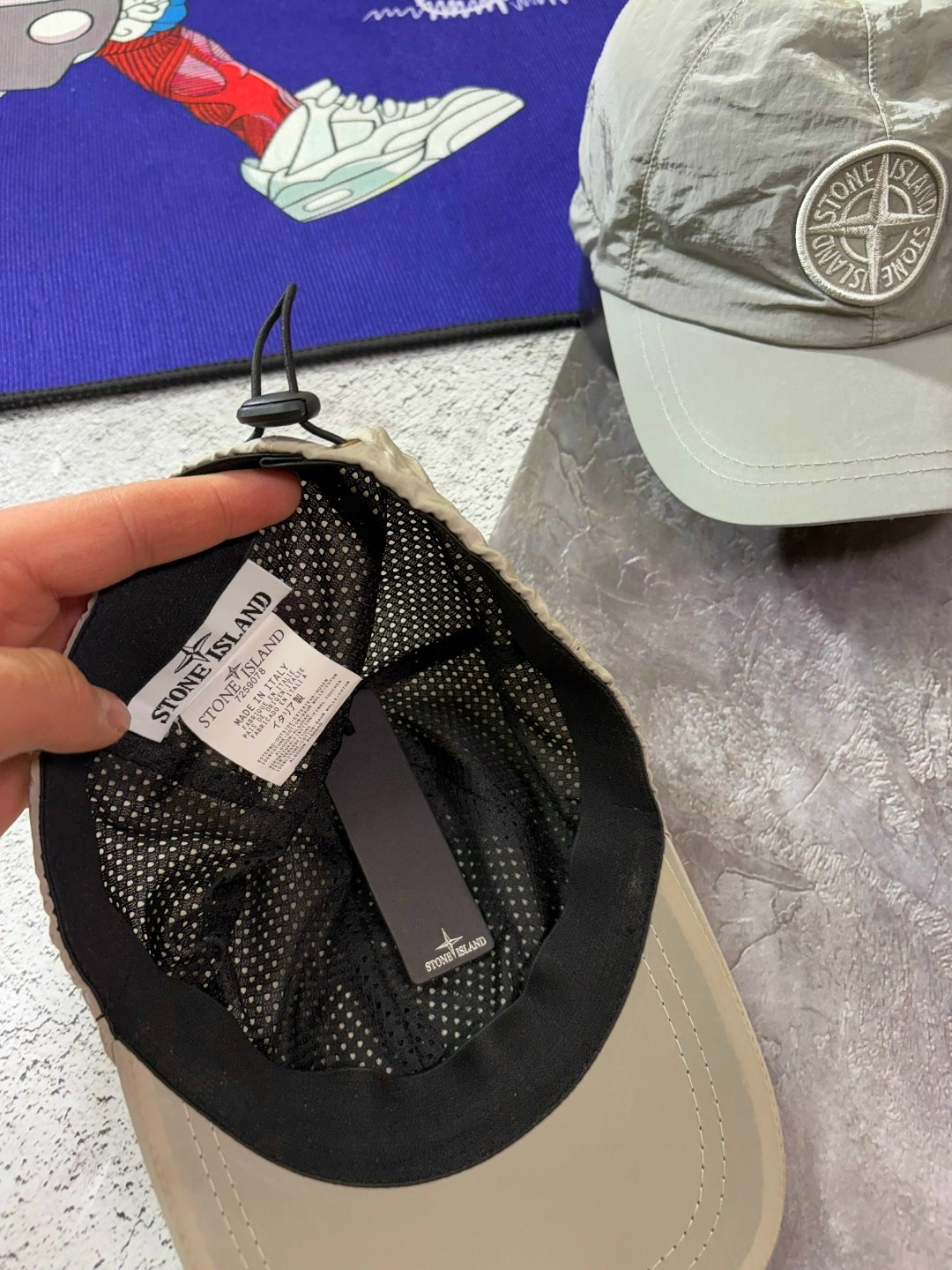 stone island кепка с нашивкой в виде компаса серый,кепка stone island,бейсболка stone island,кепка со значком компаса stone island серый,бейсболка кепка с рефлективом stone island