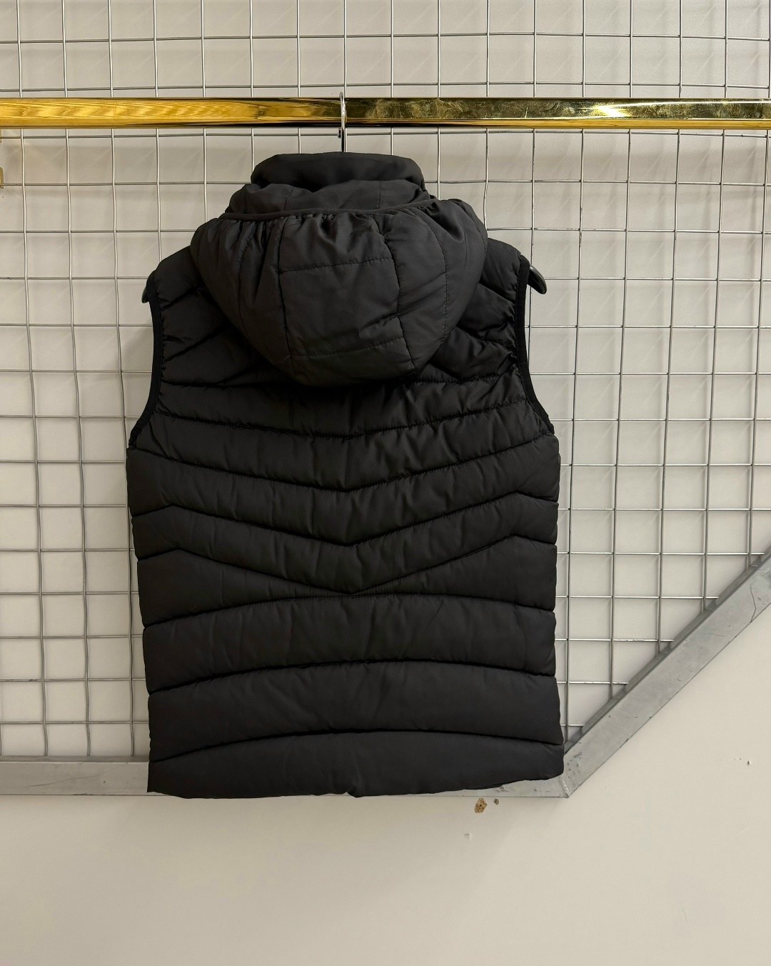 жилетка nike,жилетка мужская nike,жилет мужской,жилетка мужская,безрукавка жилет