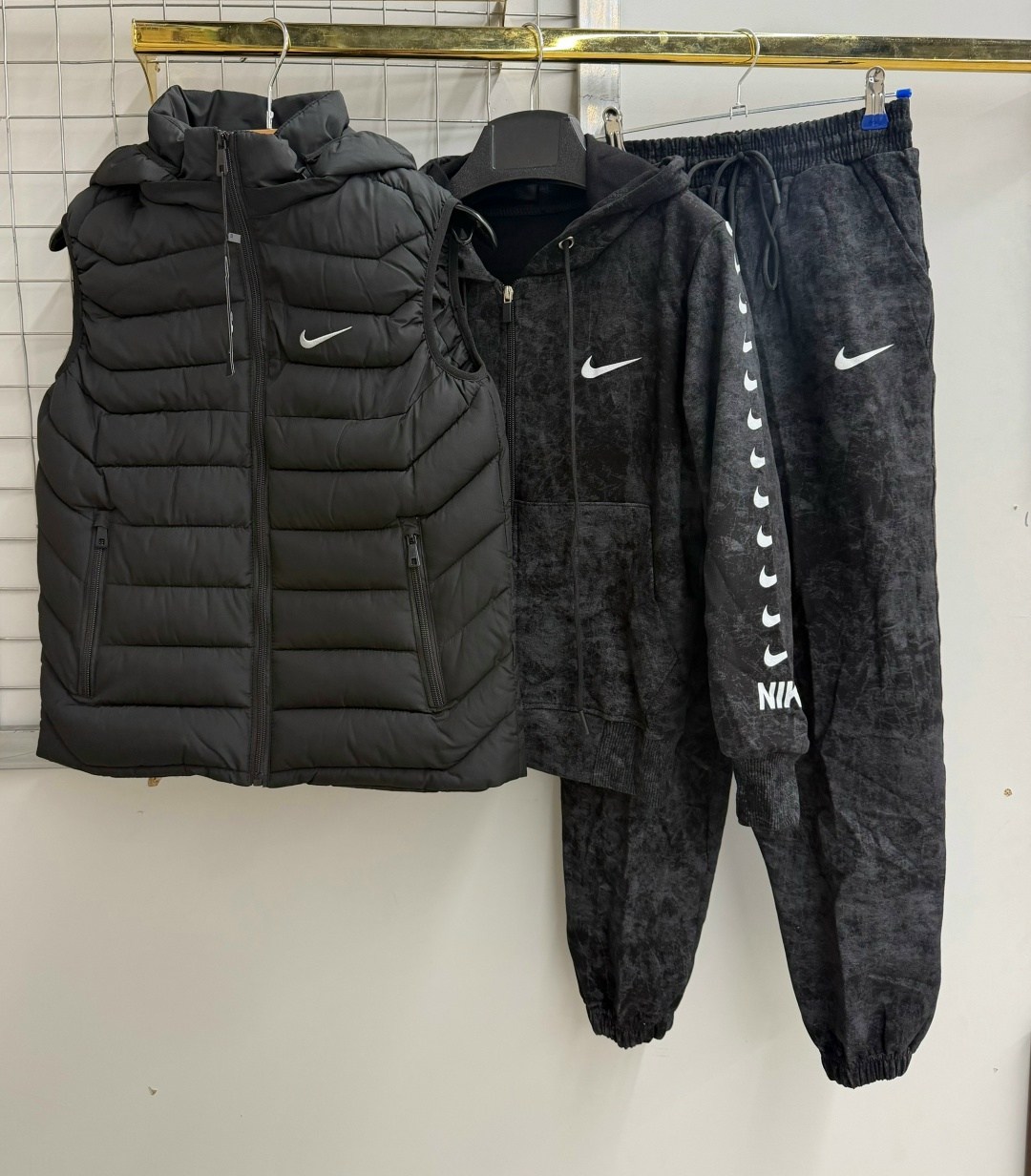 спортивный костюм тройка с жилеткой,костюм спортивный мужской nike,спортивный костюм nike,спортивный костюм nike тройка,спортивный костюм мужской nike комплект тройка