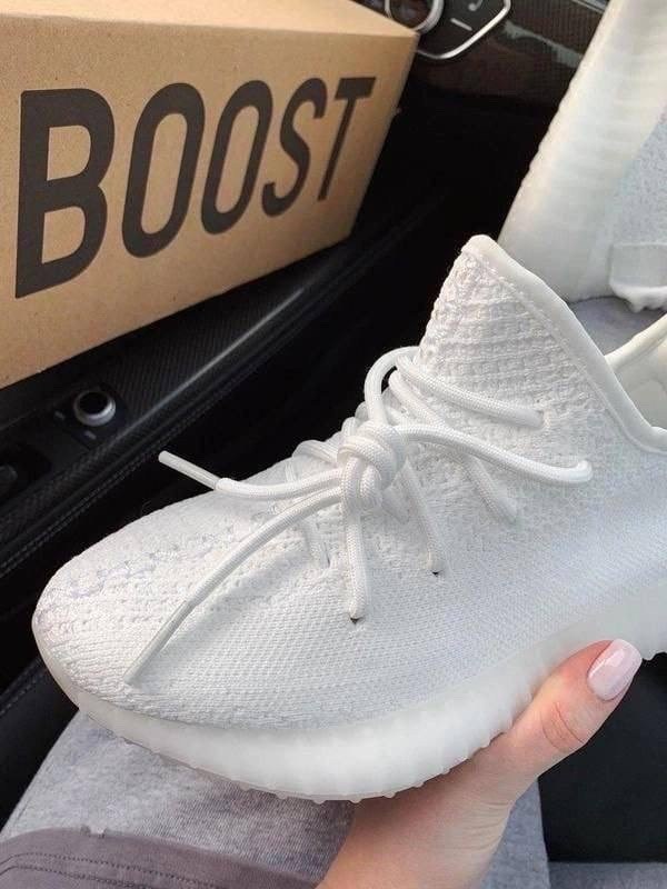 adidas yeezy boost 350 white,кроссовки изи буст,кроссовки женские adidas yeezy boost 350 белые,мужские кроссовки adidas yeezy boost 350 v2 white,кроссовки adidas yeezy 350 boost