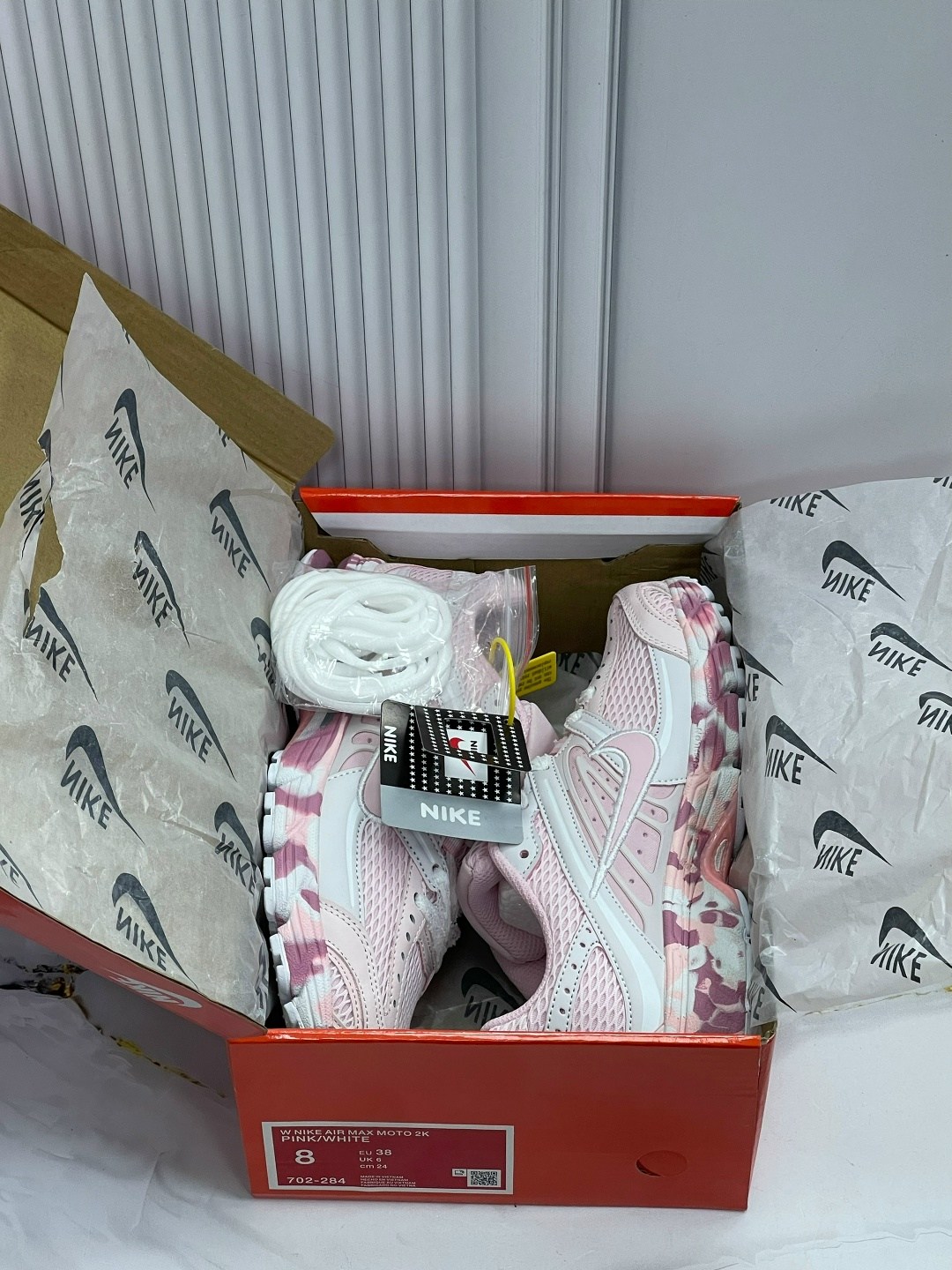кроссовки nike initiator slip resistant розовые,кроссовки nike initiator розовые pink y2k женские,кроссовки,кроссовки initiator running nike бело-розовый,кроссовки nike initiator pink женские