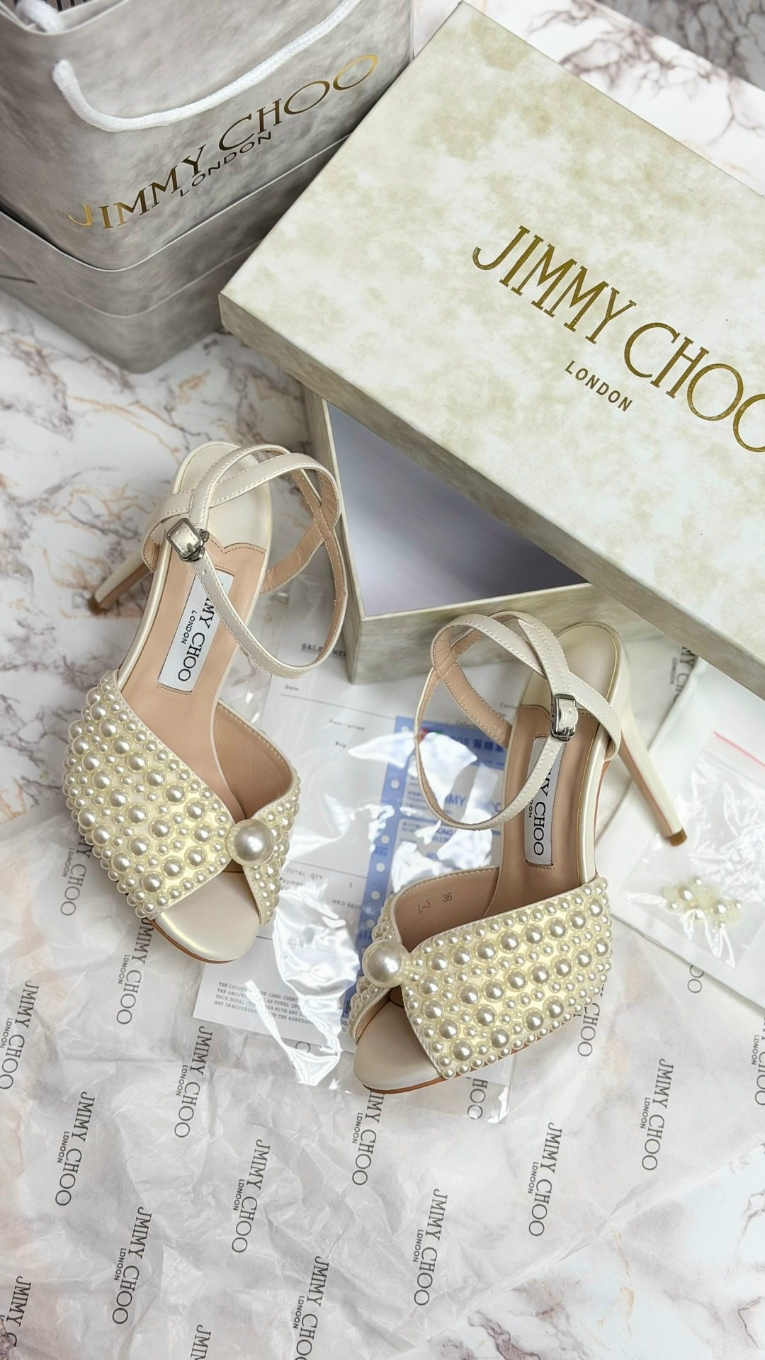 jimmy choo босоножки,босоножки джимми чу с жемчугом,,jimmy choo туфли sacora,босоножки женские