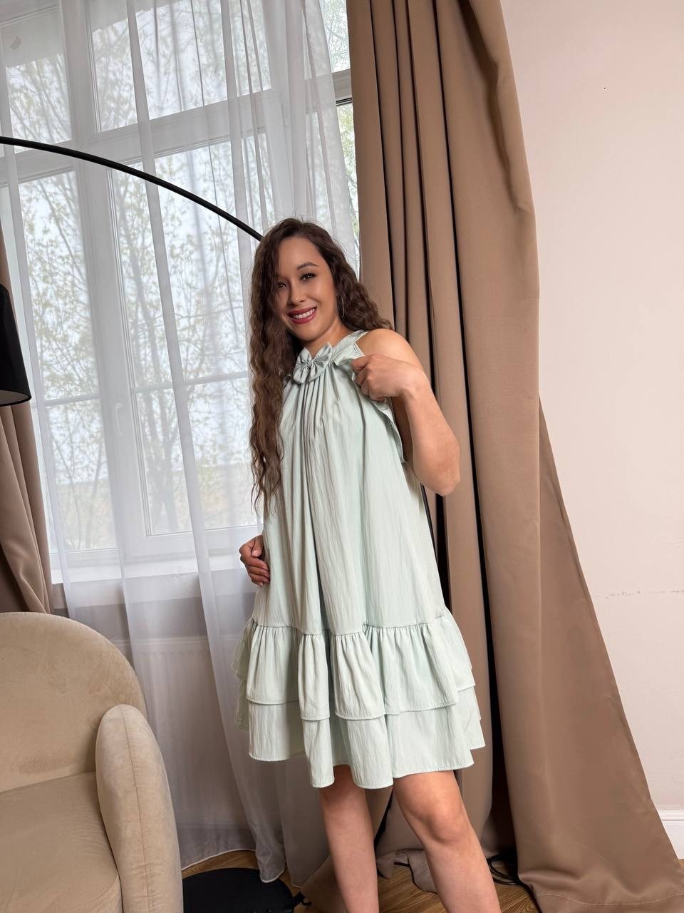 платье с оборками,платье,платье сарафан,платье без рукавов с оборками,платье трапеция мини