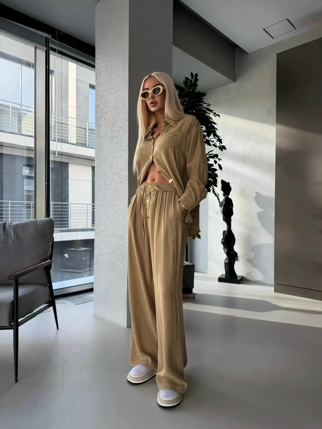 костюм с брюками,брючный костюм,костюм повседневный,костюм бежевый,велюровый костюм