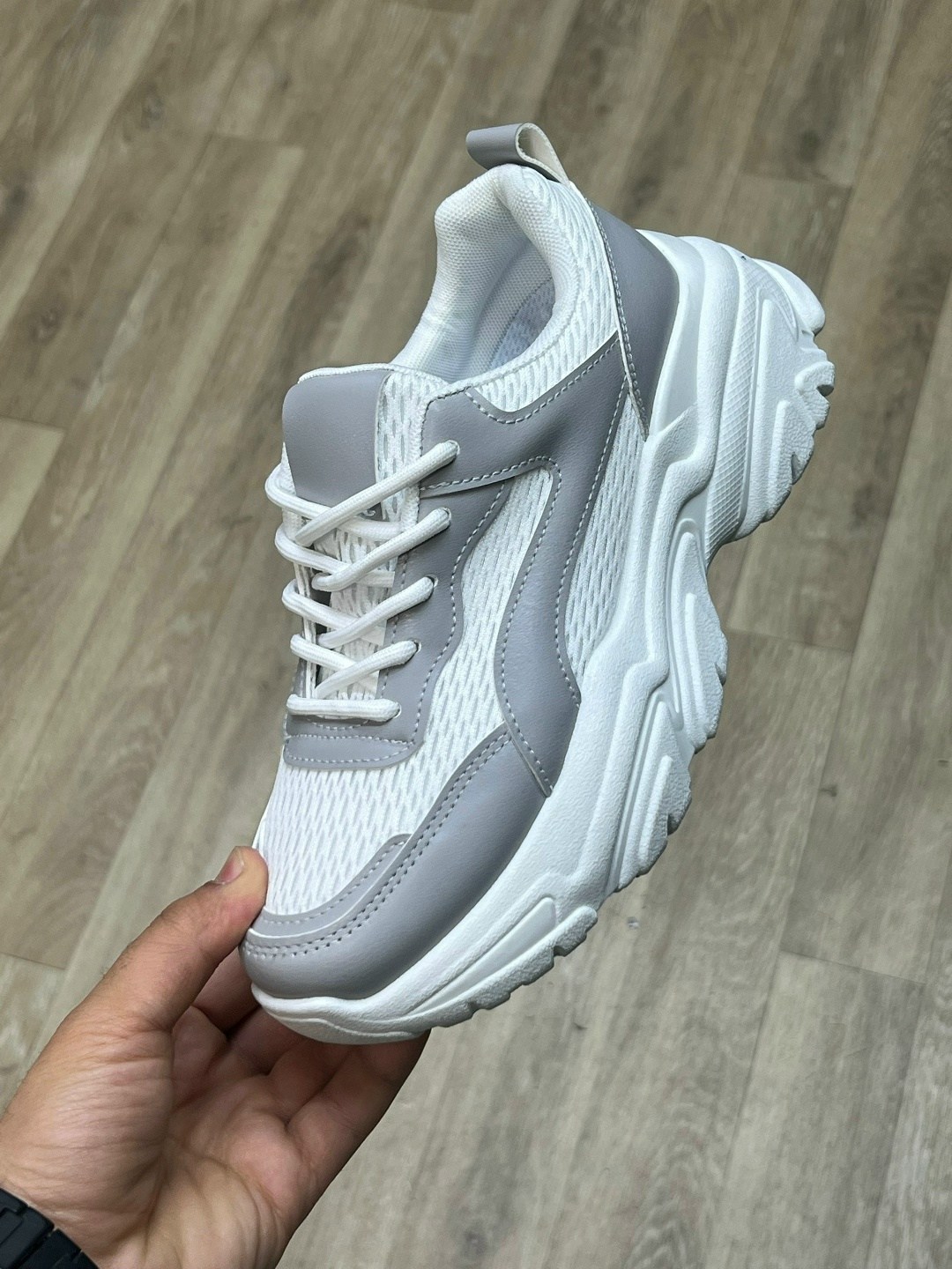 кроссовки,кроссовки женскиe,белые кроссовки,массивные кроссовки,повседневные кроссовки