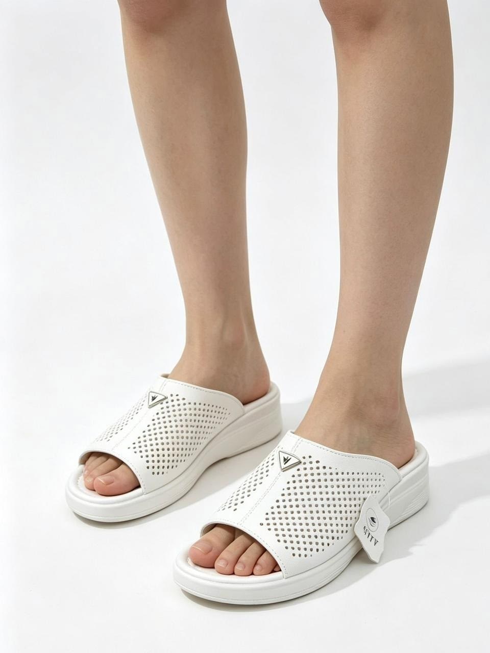 сабо женские,,женские шлепанцы,женская ,медицинская