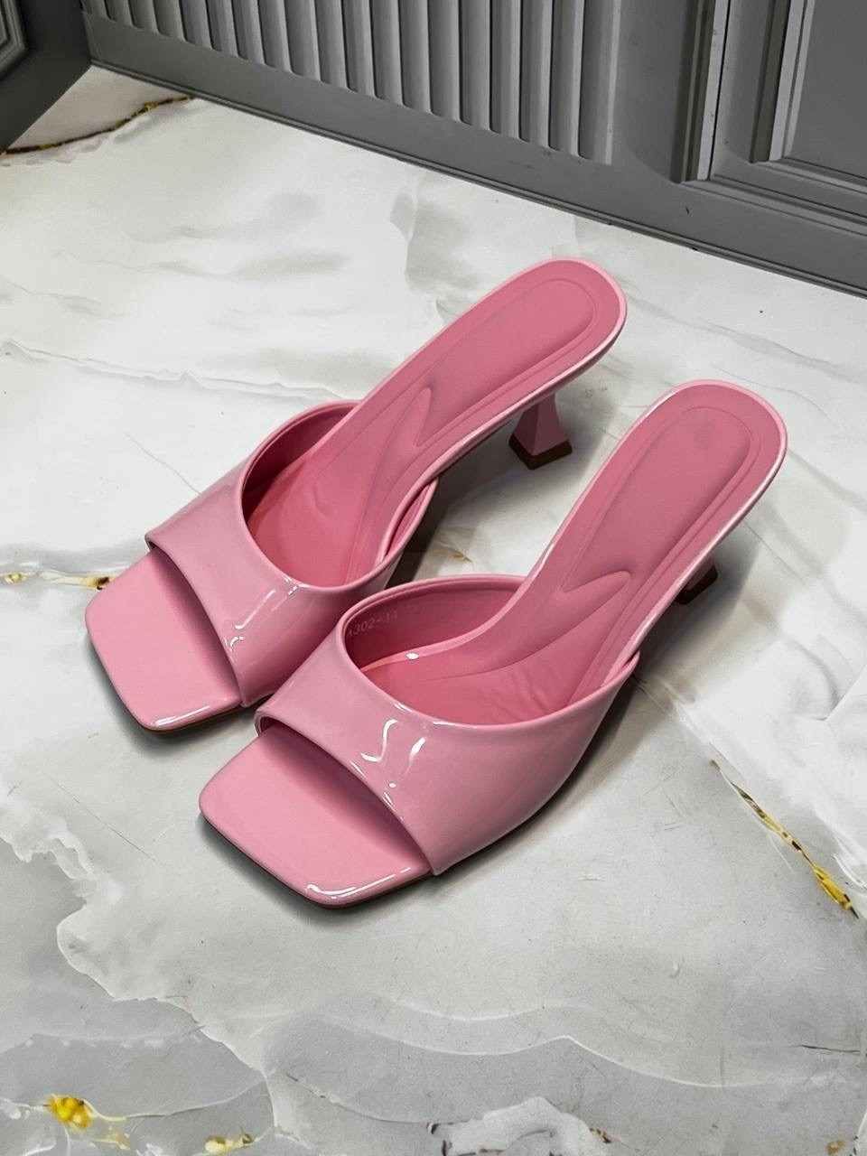 мюли на каблуке,женские босоножки на высоком каблуке,каблуки босоножки,шлепанцы женские,туфли с каблуками разного цвета