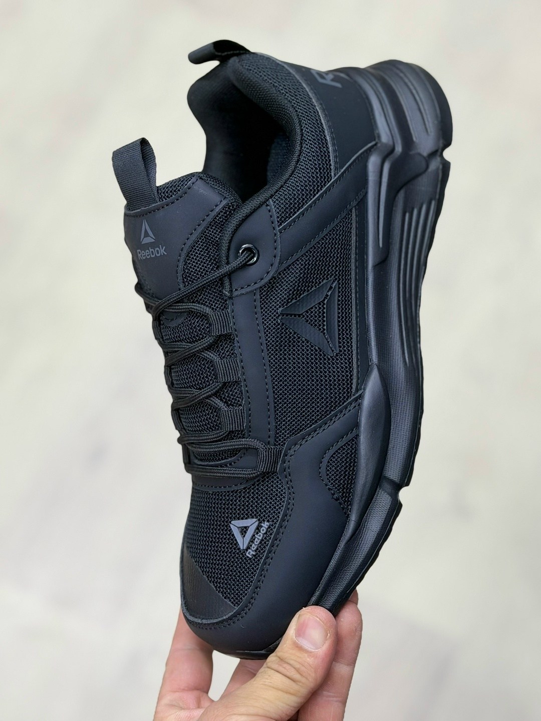 мужские кроссовки reebok,кроссовки reebok,кроссовки зимний reebok,кроссовки,массивные кроссовки