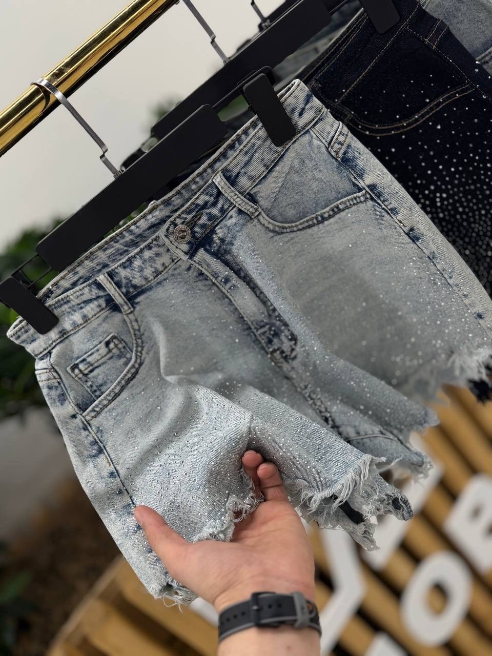 женские джинсовые шорты с высокой посадкой,джинсовые шорты со стразами,женские джинсовые шорты,шорты летние джинсовые,шорты со стразами
