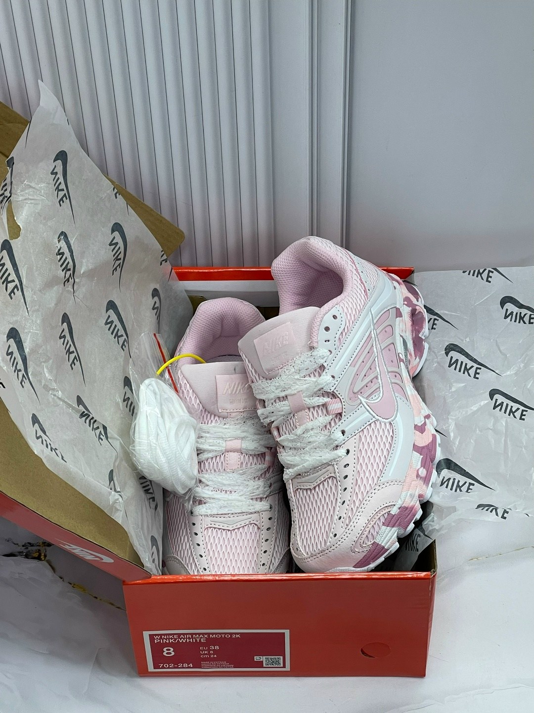 кроссовки nike initiator slip resistant розовые,кроссовки nike initiator розовые pink y2k женские,кроссовки,кроссовки initiator running nike бело-розовый,кроссовки nike initiator pink женские