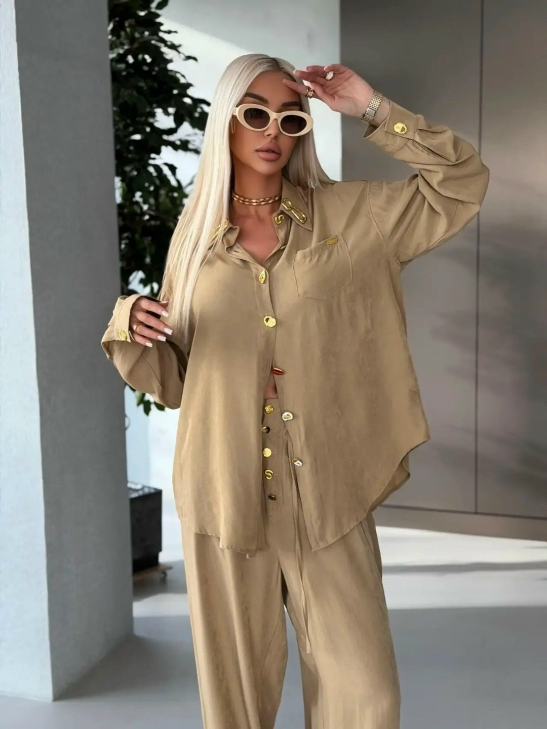 костюм с брюками,брючный костюм,костюм повседневный,костюм бежевый,велюровый костюм