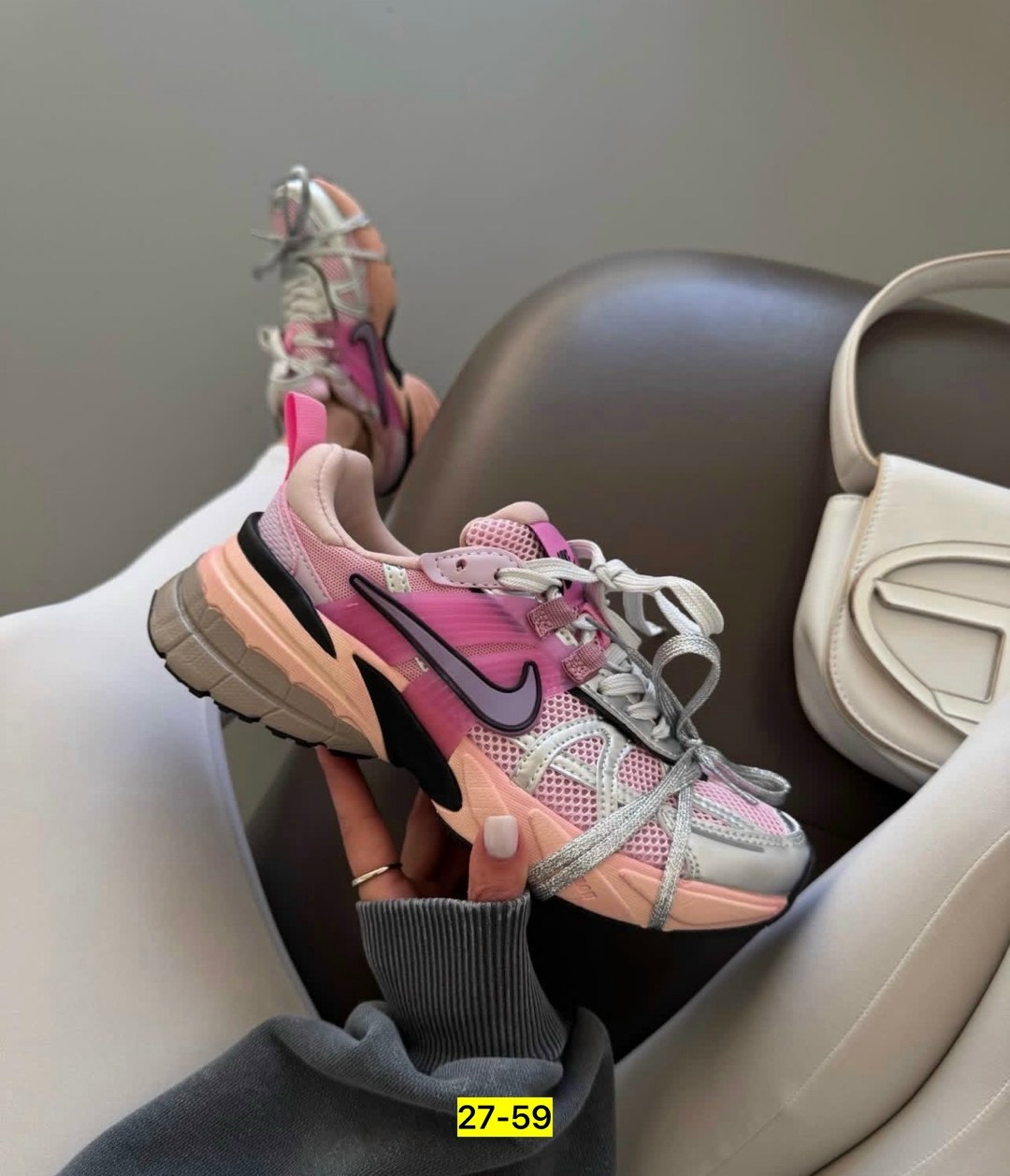 кроссовки для бега v2k run женские с низким верхом розовые/серебристые nike,кроссовки беговые женские,кроссовки nike v 2 k run,кроссовки nike,кроссовки для женщин nike initiator pink