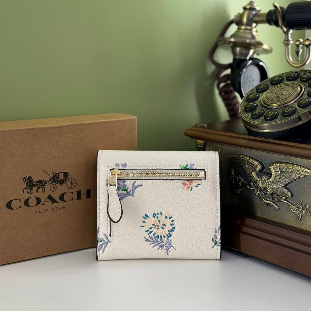 женский кошелек coach,кошелек coach,стильный женский кошелек,женские кошельки,брендовый кошелек coach