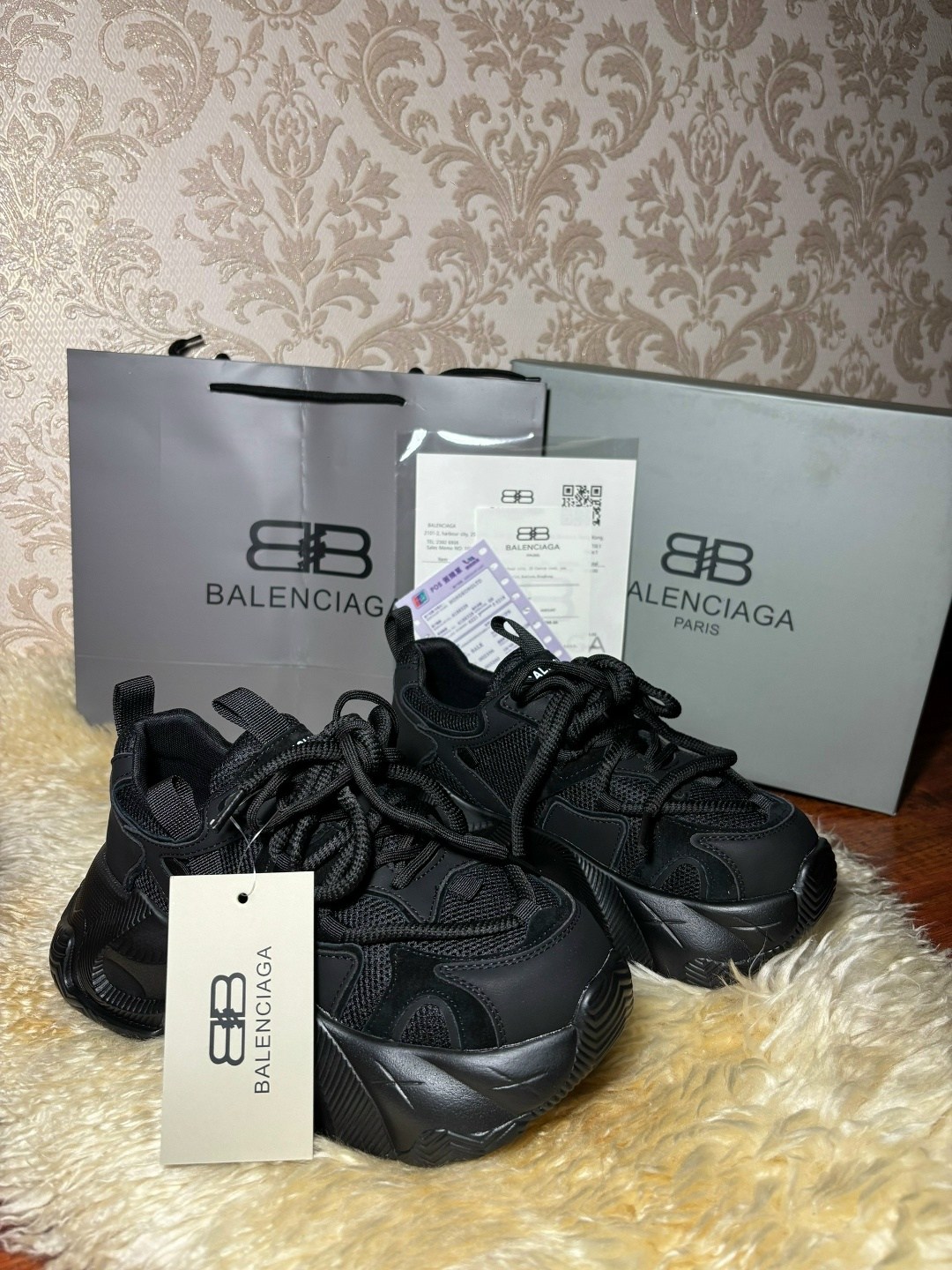 кроссовки женские balenciaga,balenciaga кроссовки,кроссовки баленсиага черные,кроссовки комбинированные triple s от balenciaga,кроссовки balenciaga 3xl black