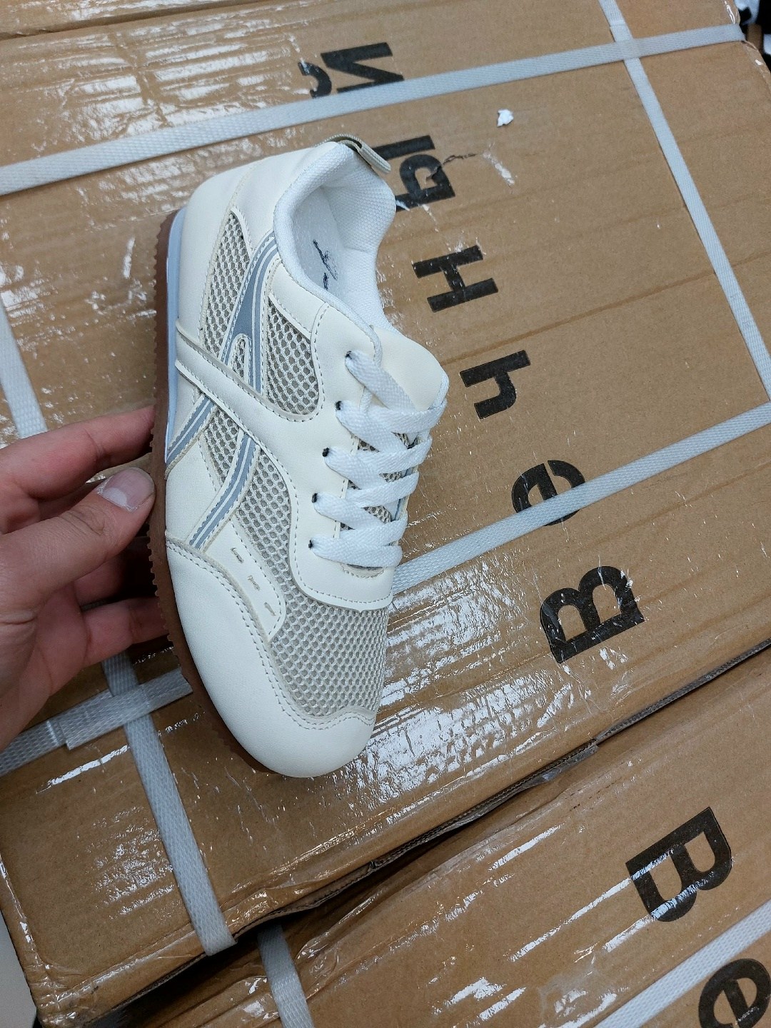 ,женские кроссовки,спортивная , для фитнеса,кроссовки для женщин